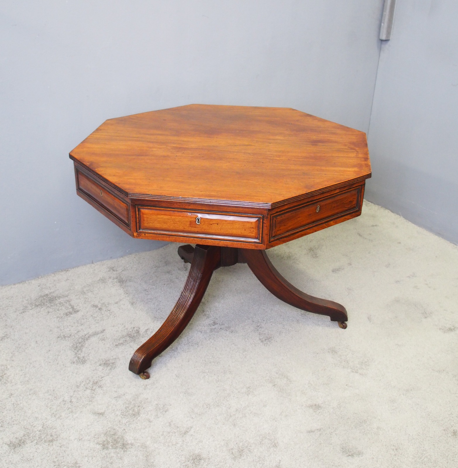 Regency Mahogany Octagonal Rent Table or Drum Table (1 of 1) Regency Mahogany Octagonal Rent Table or Drum Table (1 of 1)