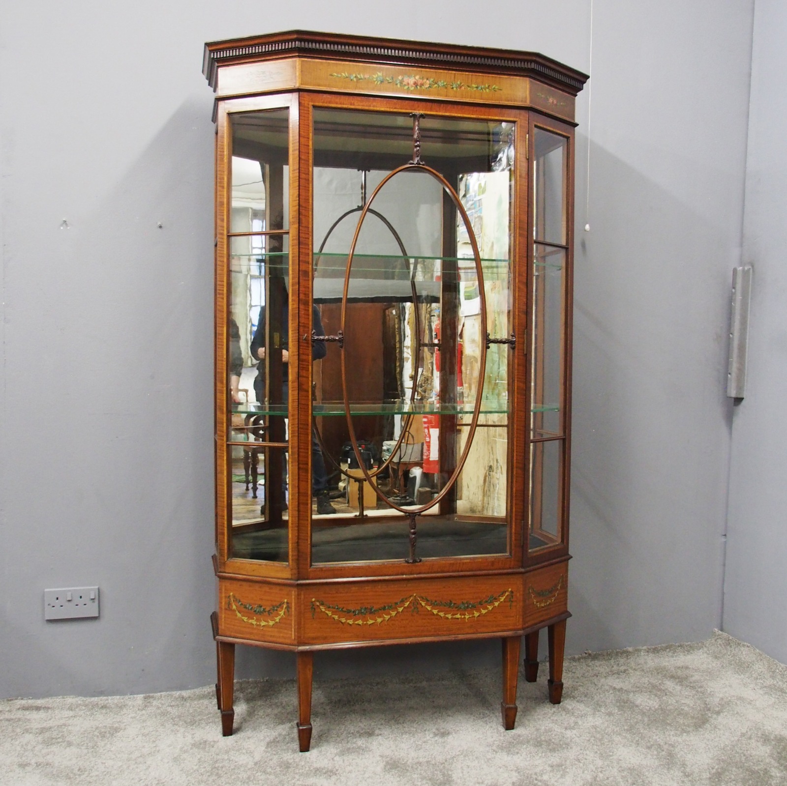 Sheraton Style Inlaid & Painted Display Cabinet (1 of 15)