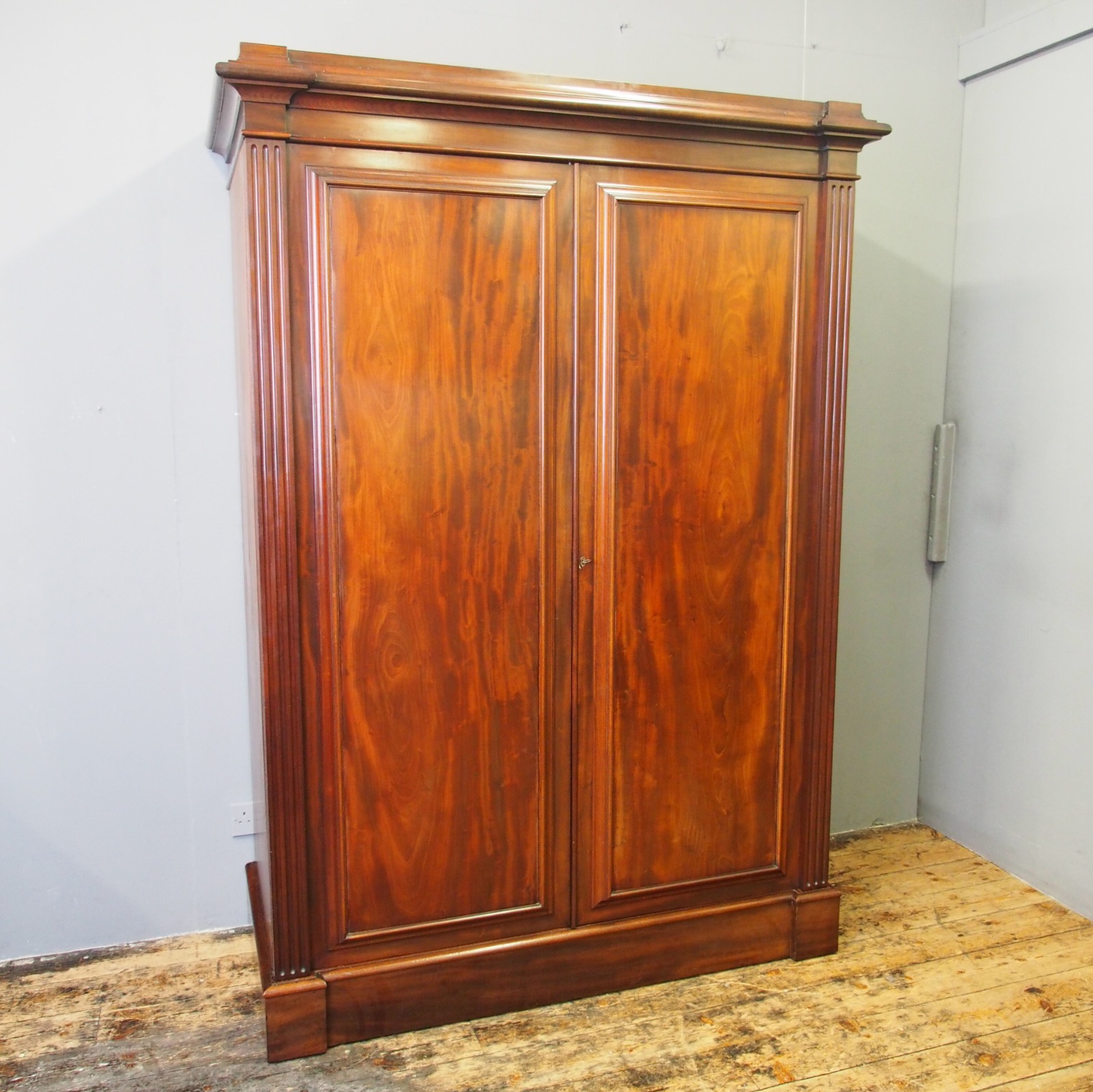 William IV Mahogany Two Door Wardrobe (1 of 1) William IV Mahogany Two Door Wardrobe (1 of 1)