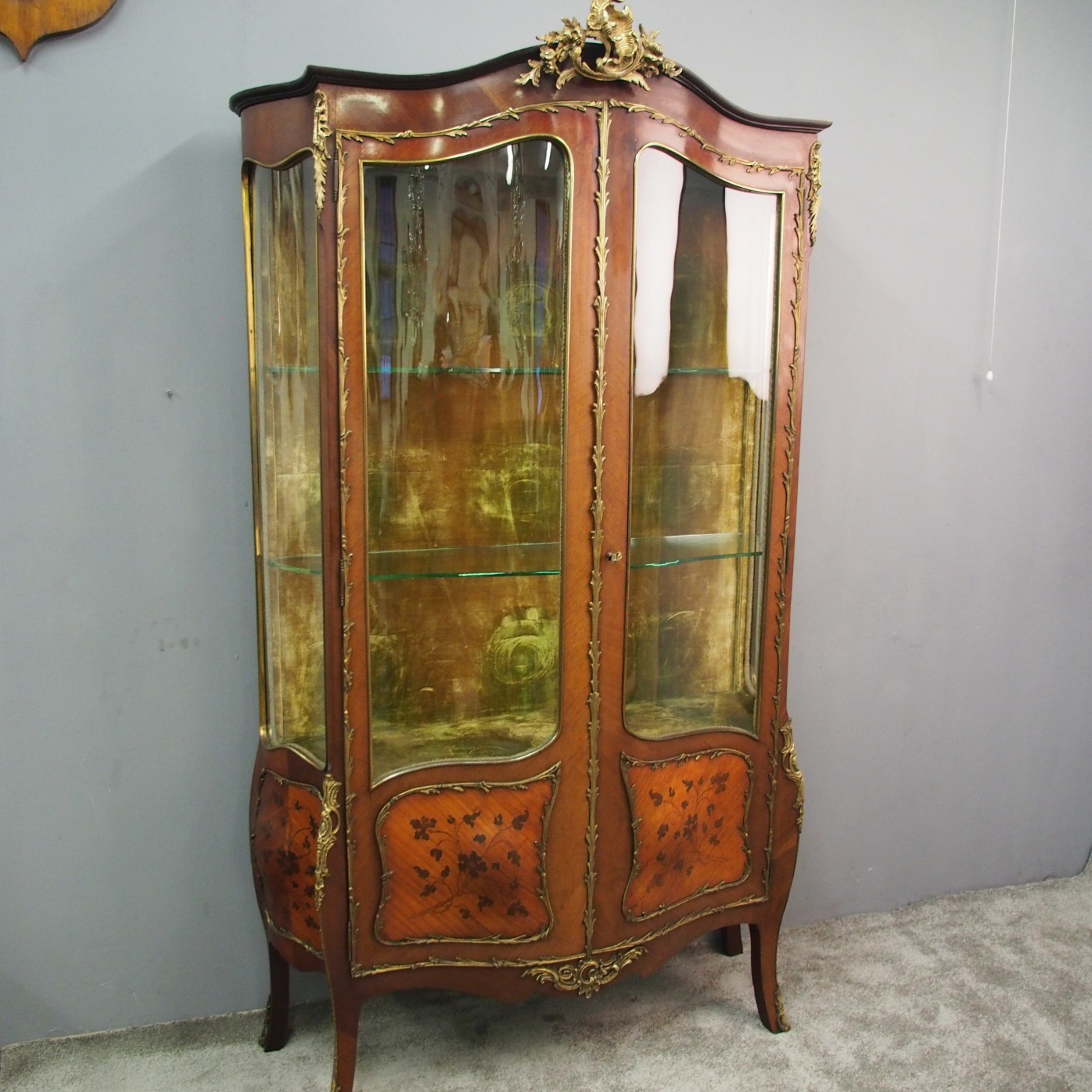 French Kingwood & Walnut Display Cabinet (1 of 13)
