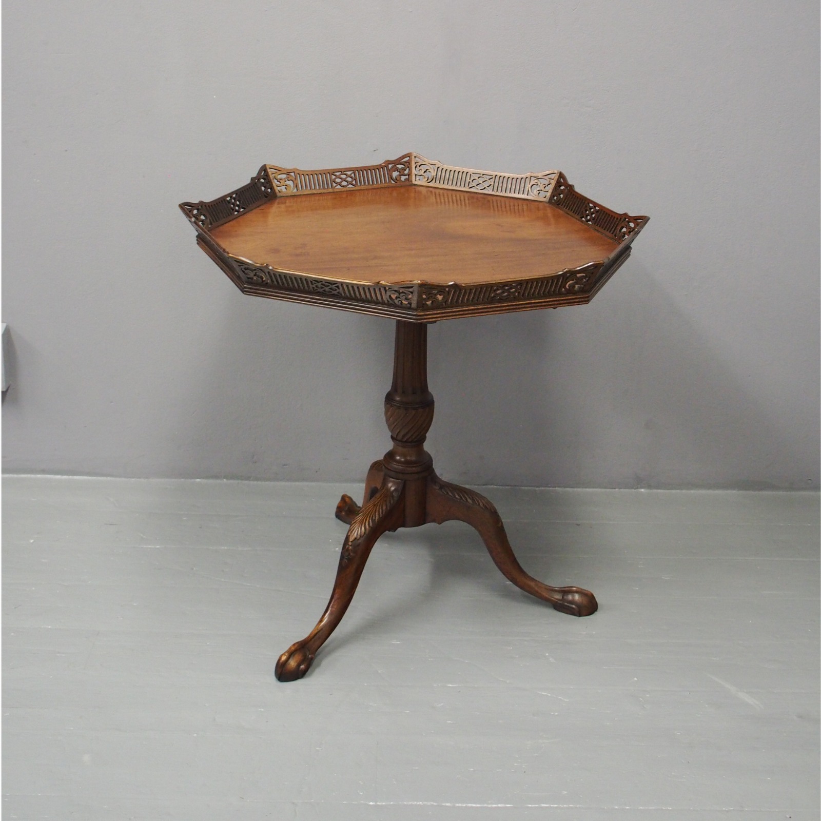 George III Style Mahogany Tray Top Table c.1880 (1 of 10)