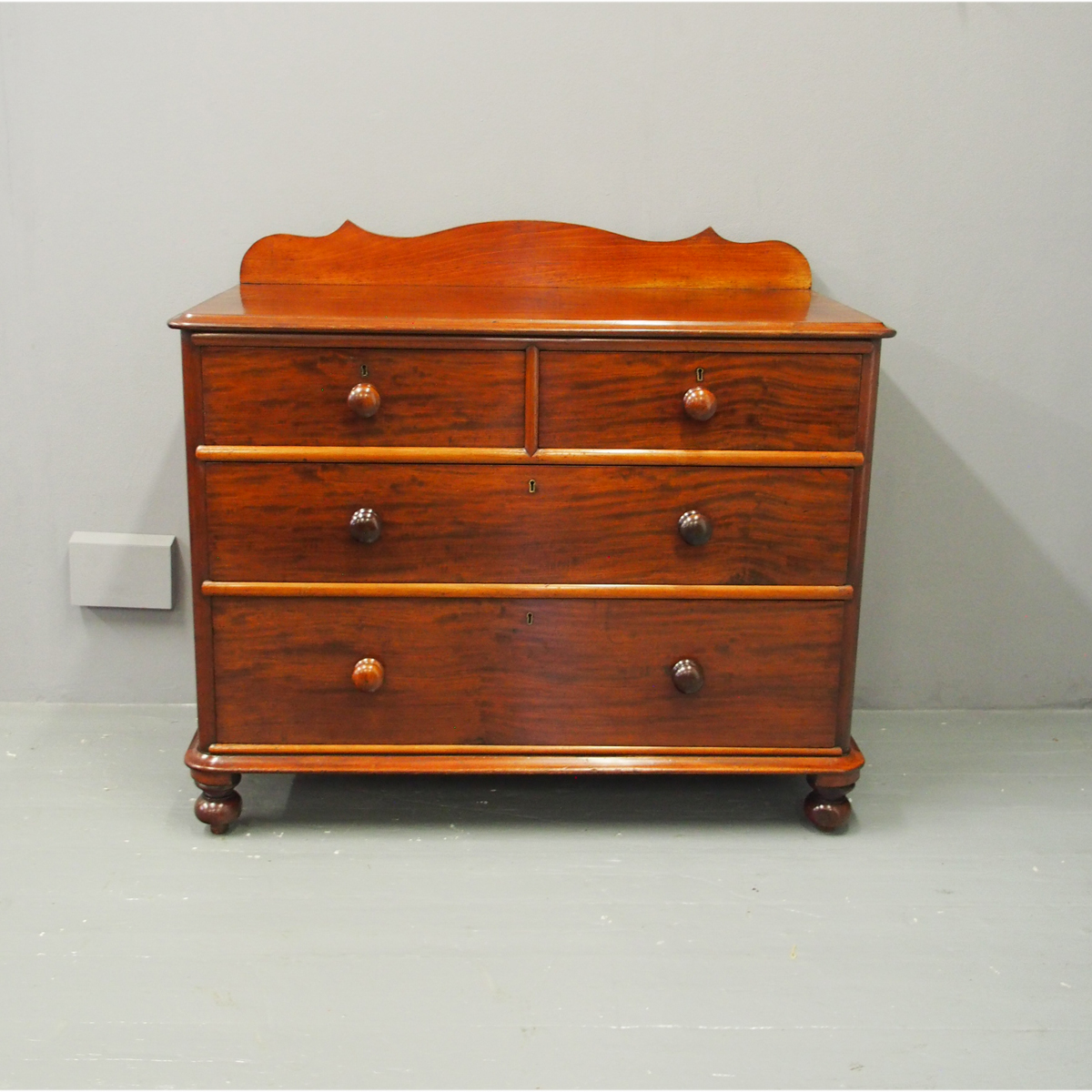 Victorian Mahogany Chest of Drawers (1 of 10)