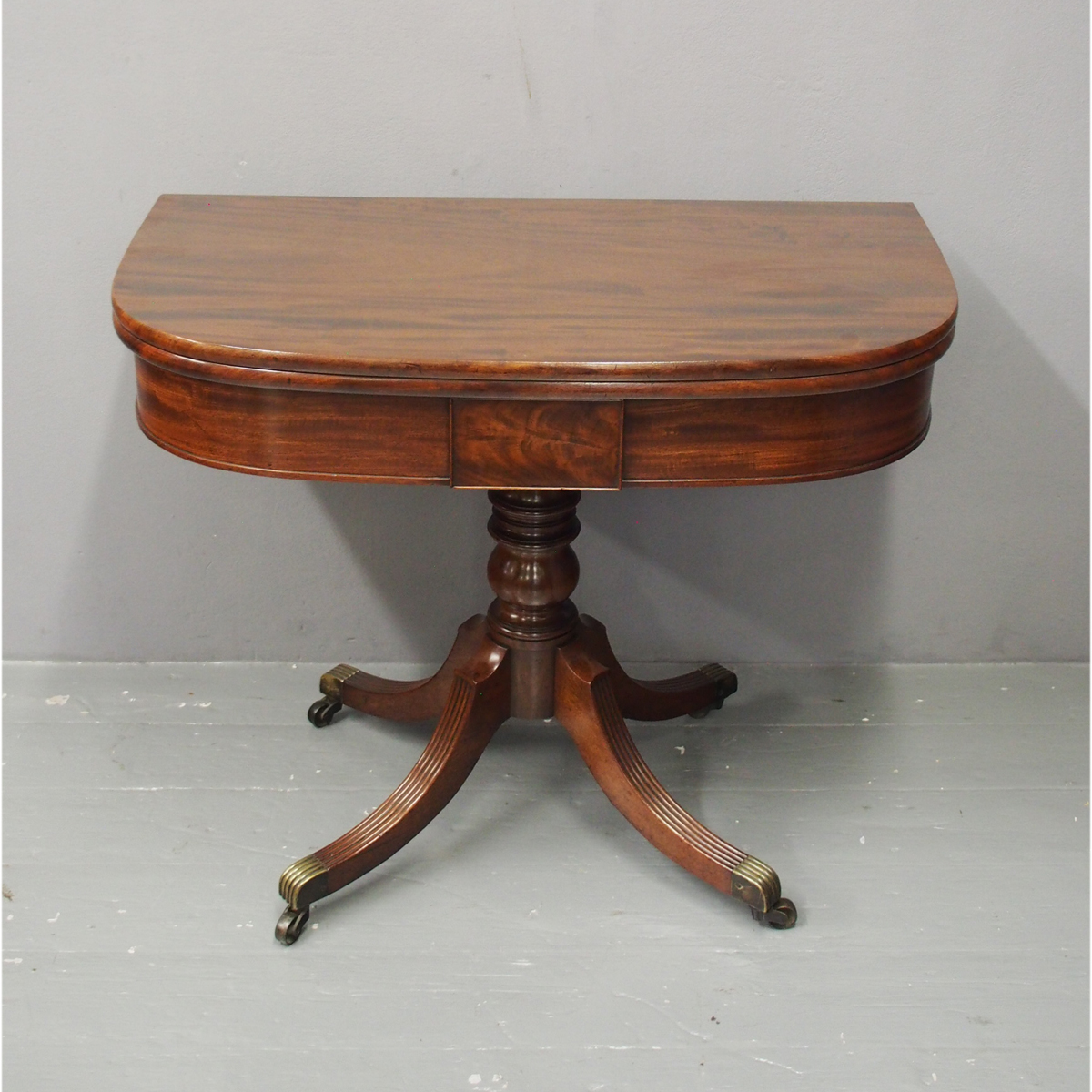 George III Mahogany Fold-over Table (1 of 1) George III Mahogany Fold-over Table (1 of 1)