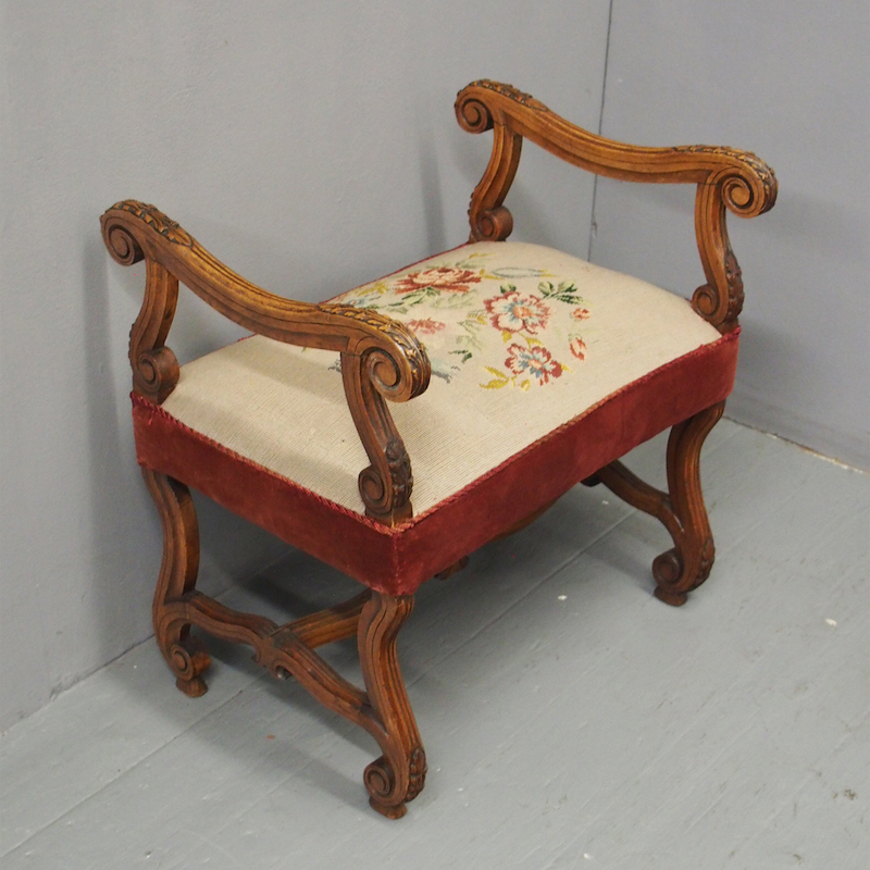 French Walnut Window Seat c.1880 (1 of 9)