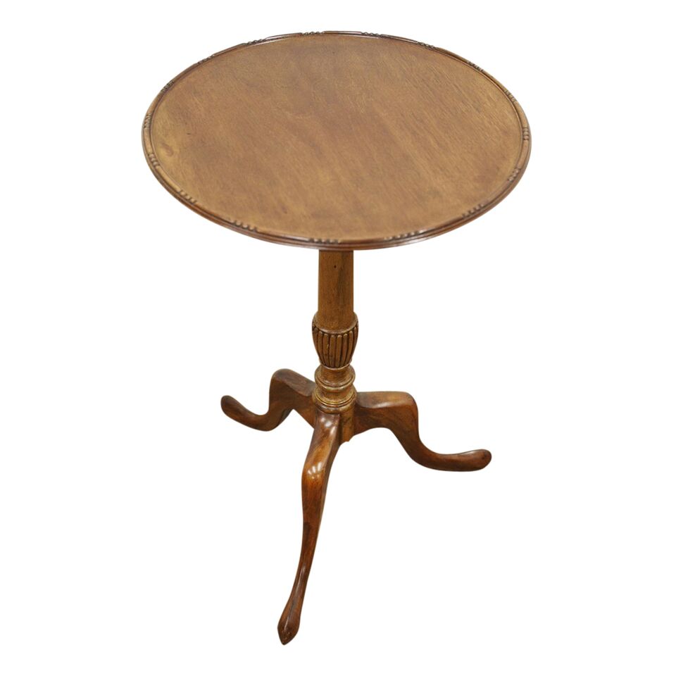 George III Style Mahogany Occasional Table c.1920 (1 of 1) George III Style Mahogany Occasional Table c.1920 (1 of 1)