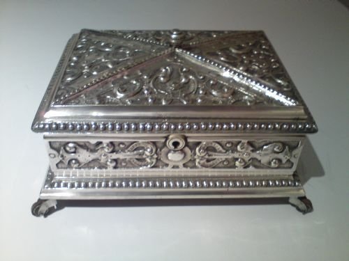 Silver Plated Table Humidor Box (1 of 4)
