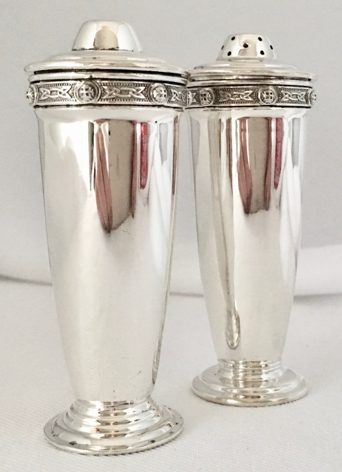 Lindisfarne Pattern Silver Salt & Pepper (1 of 1) Lindisfarne Pattern Silver Salt & Pepper (1 of 1)