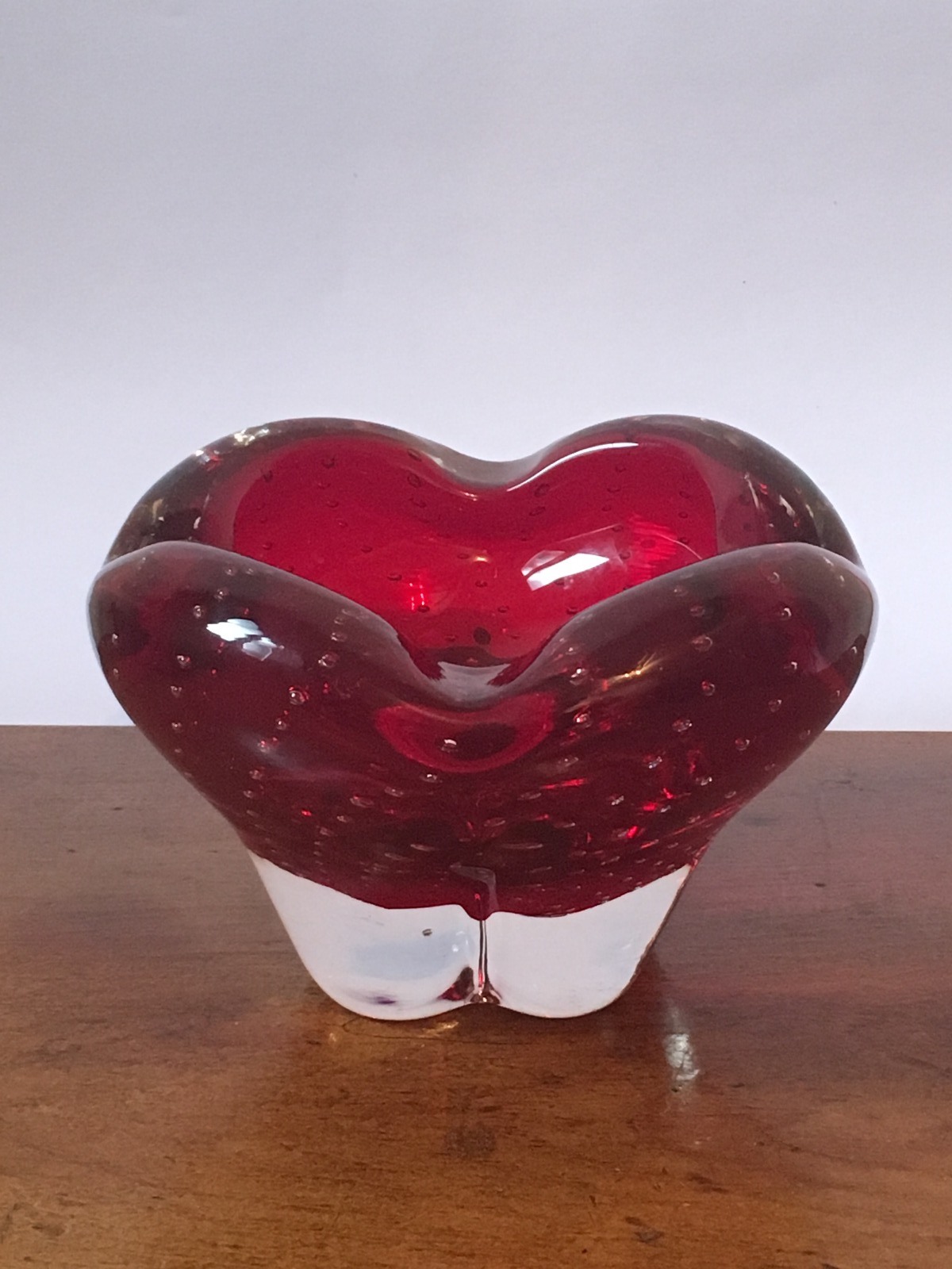 Vintage Mid 20th Century Whitefriars Ruby Cased Glass Molar Bowl 9409 c.1957 (1 of 6)