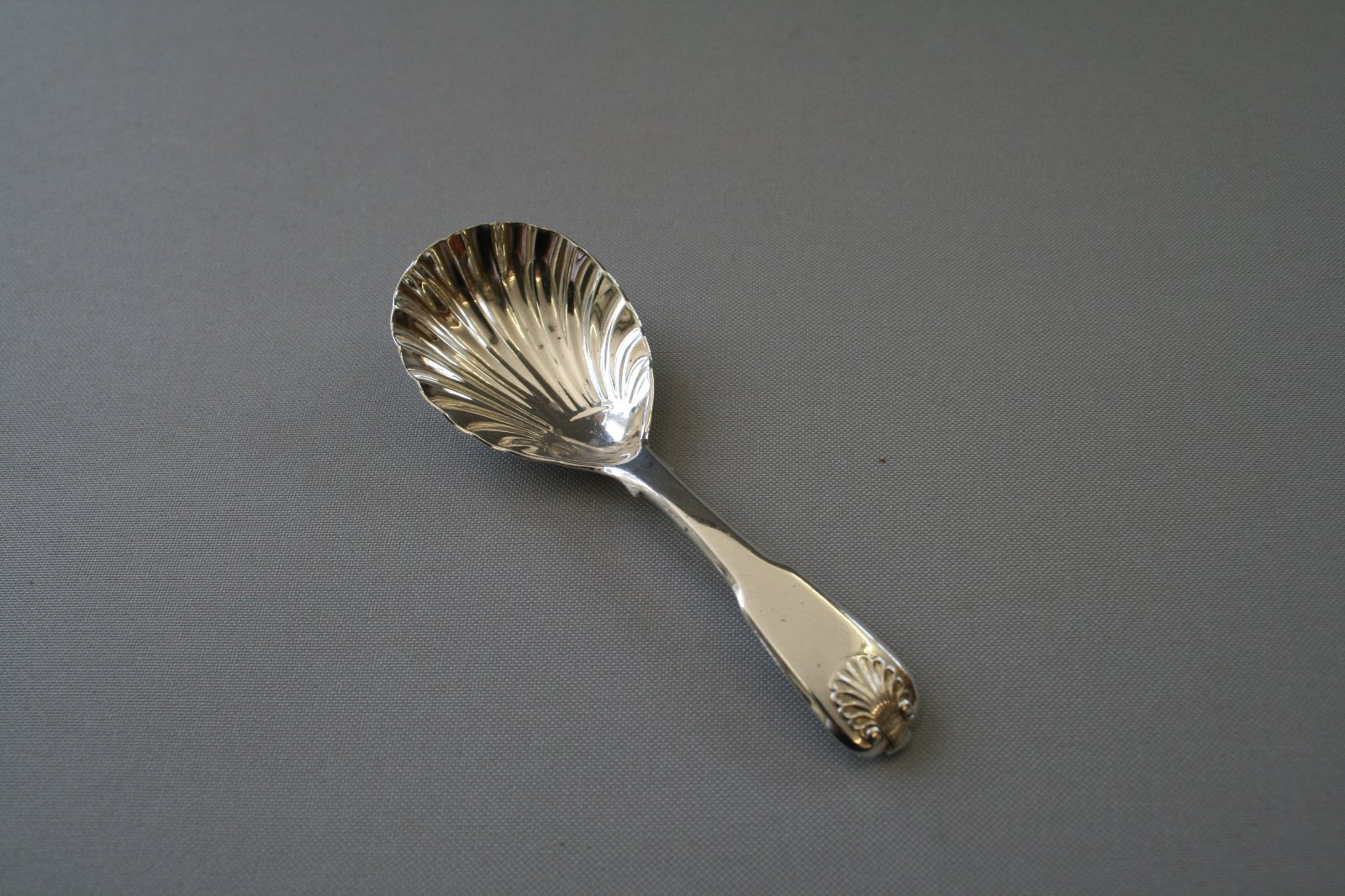 Shaped Silver Caddy Spoon 1804 (1 of 2)