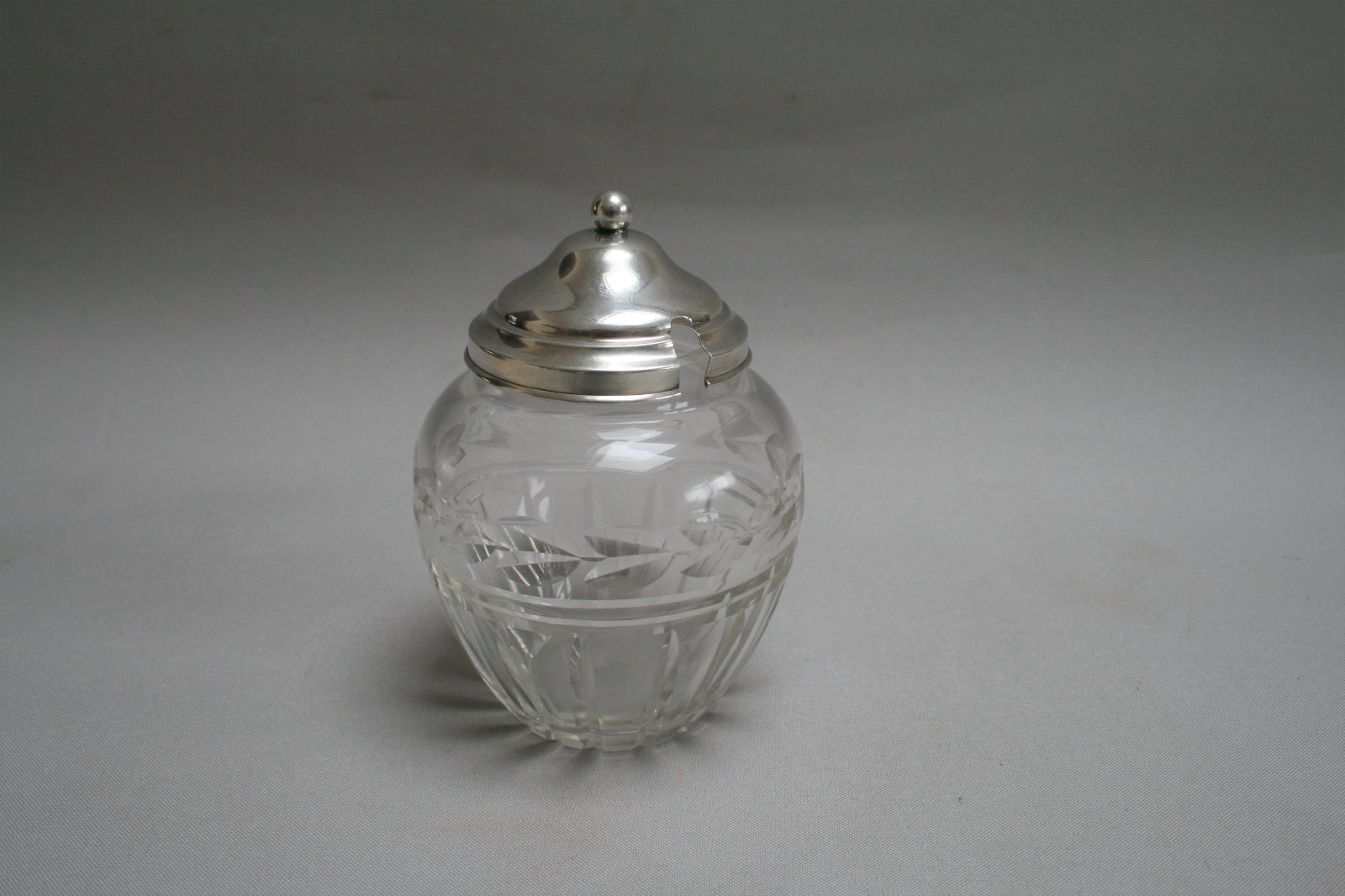 Silver Top & Glass Jam Pot 1925 (1 of 2)