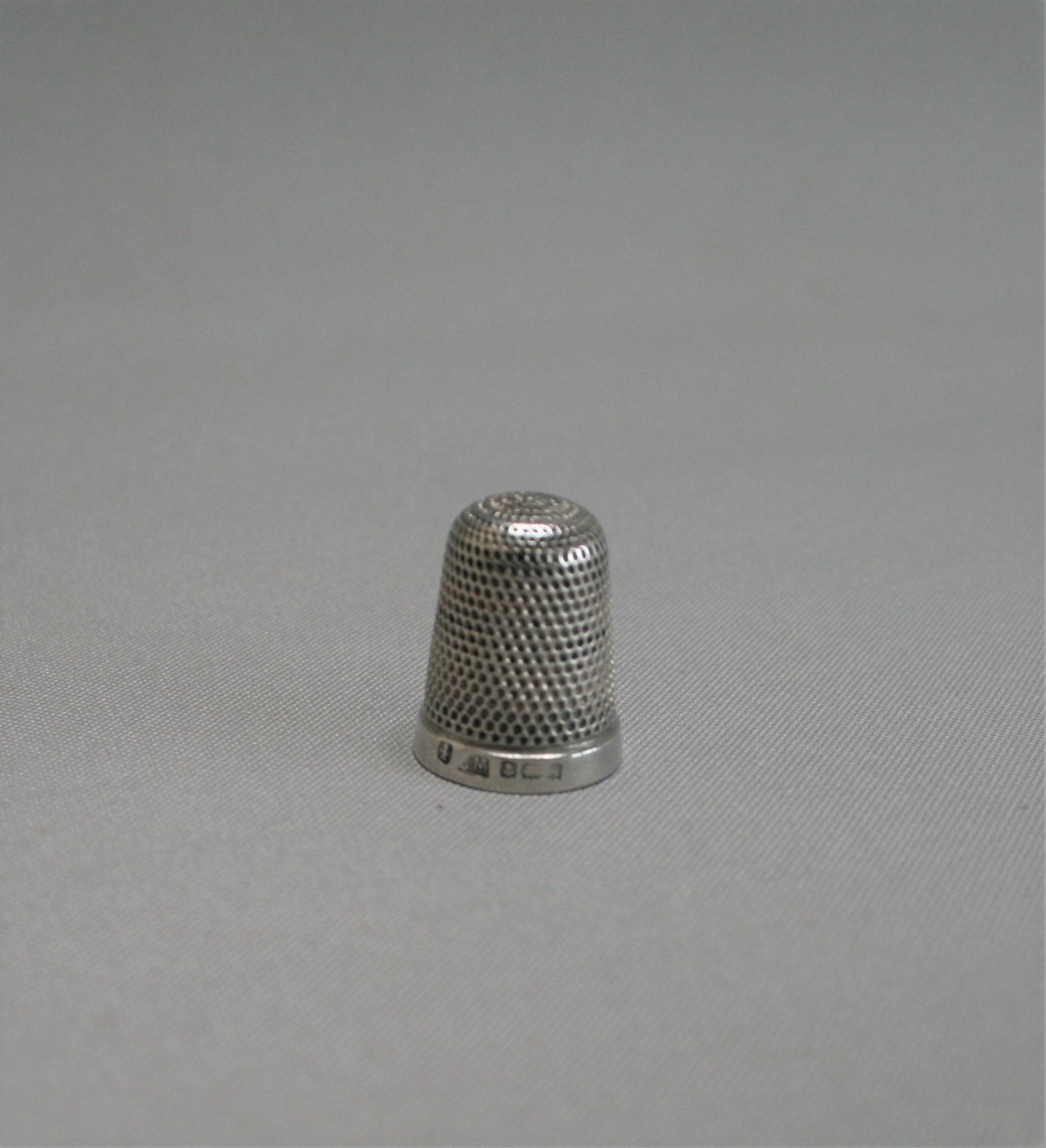 Silver Thimble with Indented Design 1906 (1 of 2)