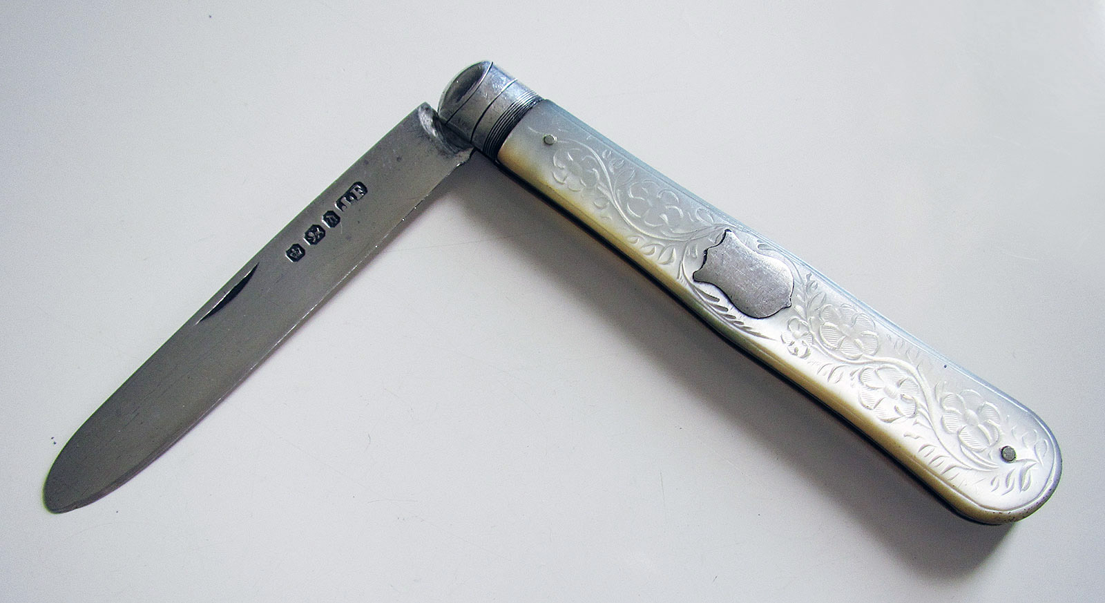 19th Century Victorian Solid Sterling Silver & Mother of Pearl Mop Hallmarked Antique Folding Pocket Fruit Penknife 1896 (1 of 10) 19th Century Victorian Solid Sterling Silver & Mother of Pearl Mop Hallmarked Antique Folding Pocket Fruit Penknife 1896 (1 of 10)