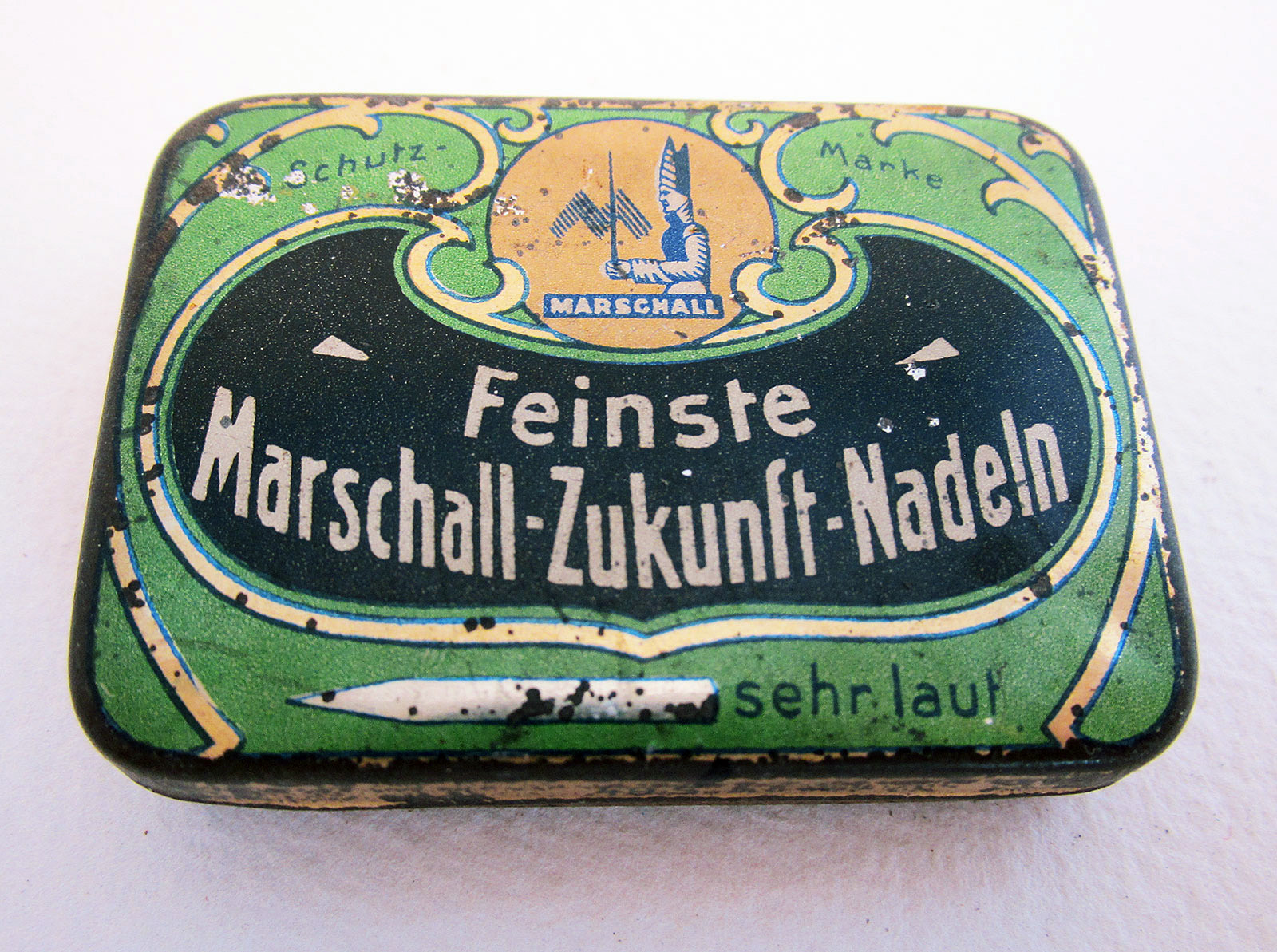 German Marschall Zukunft Feinste Nadeln Gramophone Needle Metal Tin Case Box c.1920 (1 of 4)