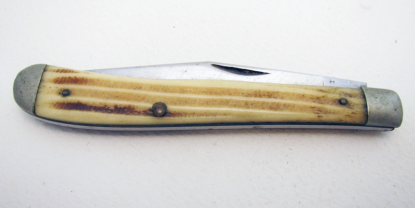 Vintage Folding Pocket Knife Single Bladed, Drop Point, Fruit Penknife. Faux Stag Scales c.1960 (1 of 5) Vintage Folding Pocket Knife Single Bladed, Drop Point, Fruit Penknife. Faux Stag Scales c.1960 (1 of 5)