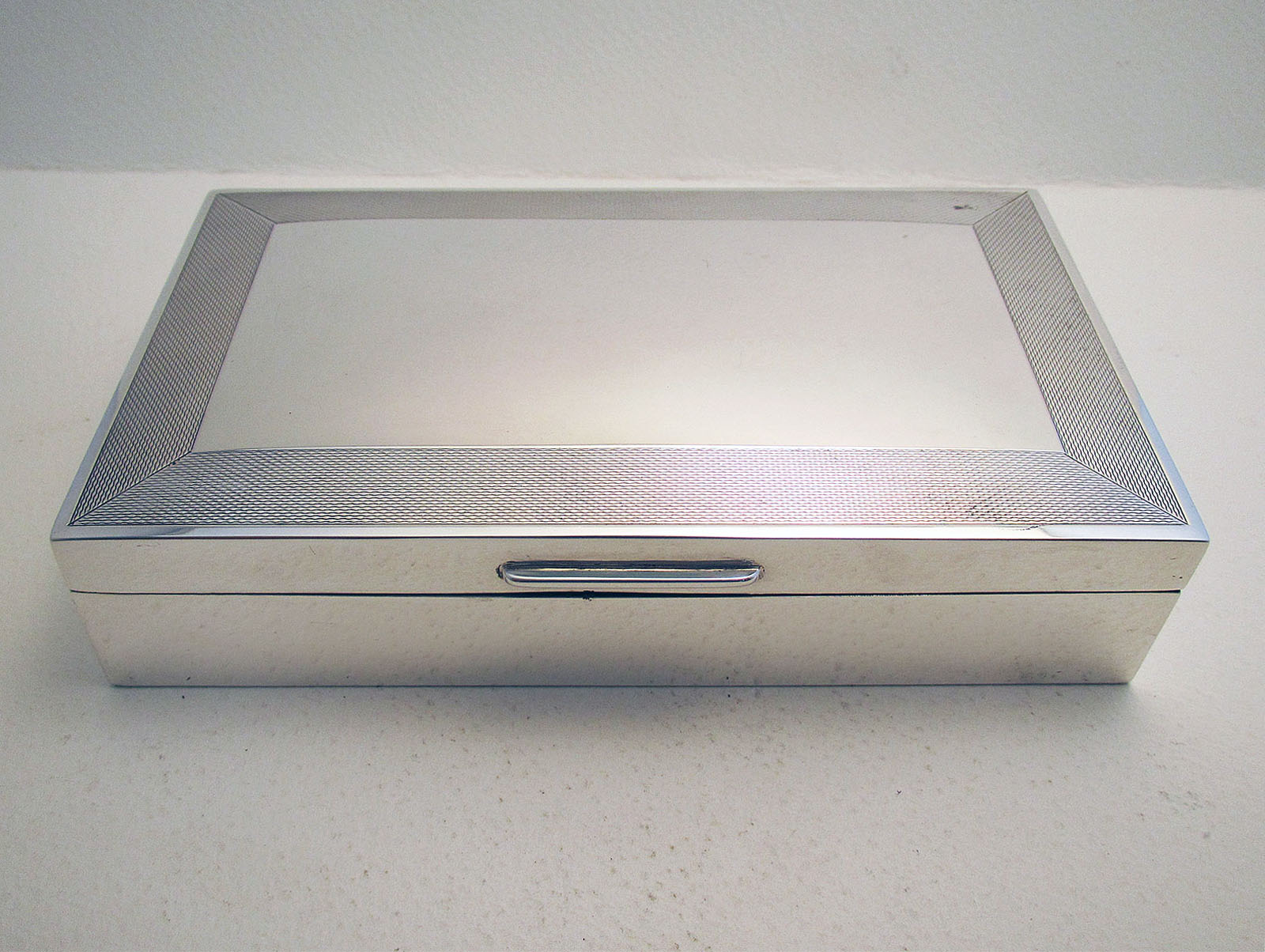 High Quality Solid Sterling Silver Vintage Cigarette Cigar Trinket Jewelry Casket Case Box. Art Deco Pattern (1 of 1) High Quality Solid Sterling Silver Vintage Cigarette Cigar Trinket Jewelry Casket Case Box. Art Deco Pattern (1 of 1)