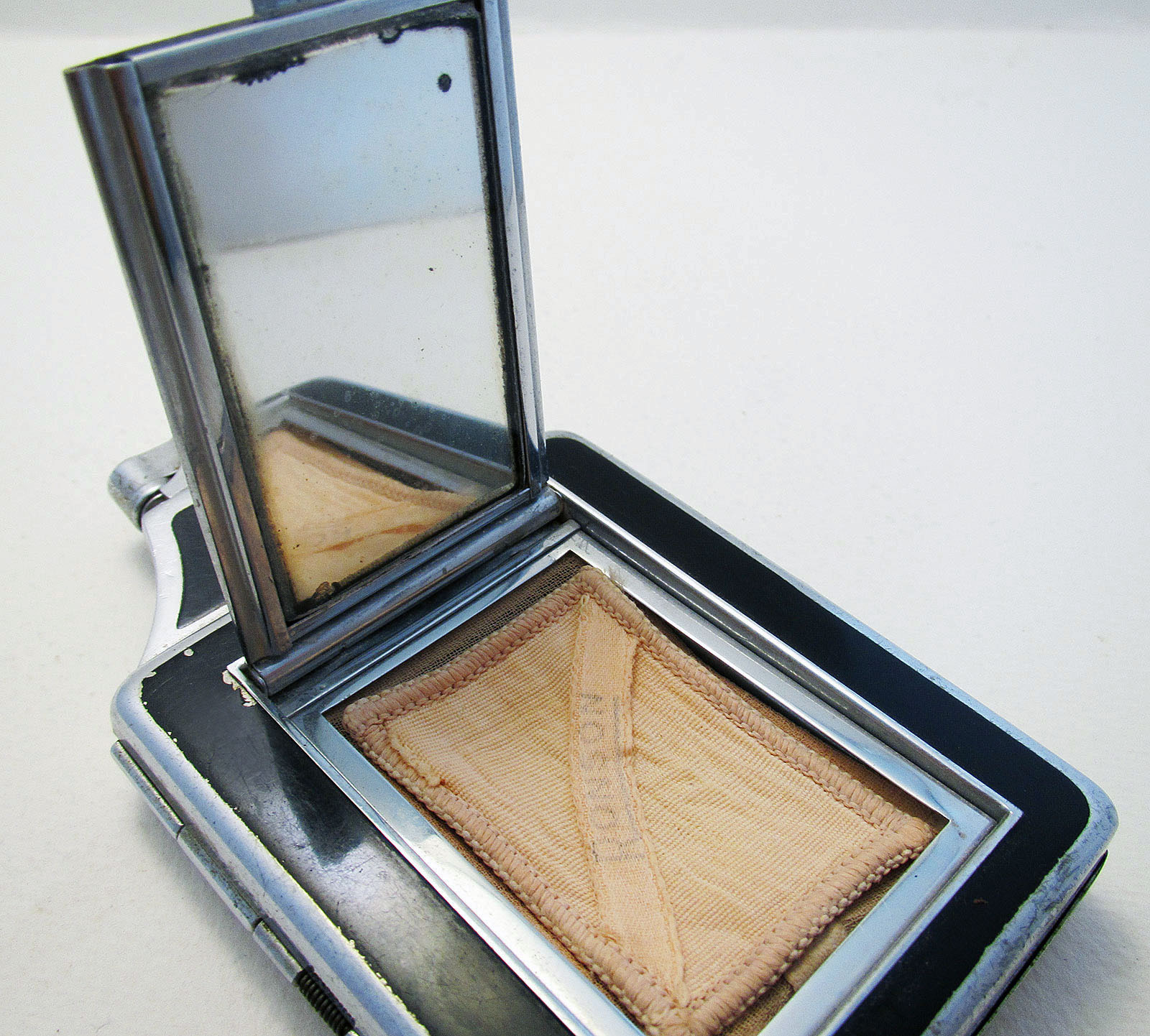 Rare Genuine Ronson Chrome & Black Enamel Cigarette Lighter Compact Combination Case. Art Deco (1 of 9) Rare Genuine Ronson Chrome & Black Enamel Cigarette Lighter Compact Combination Case. Art Deco (1 of 9)