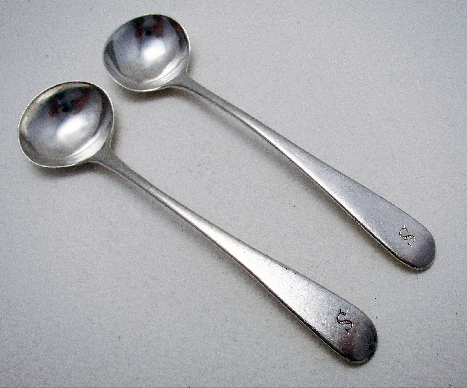 Antique George III Pair of Hallmarked Solid Sterling Silver English Salt / Mustard Pot Spoons, Monogram S 1807 (1 of 1) Antique George III Pair of Hallmarked Solid Sterling Silver English Salt / Mustard Pot Spoons, Monogram S 1807 (1 of 1)