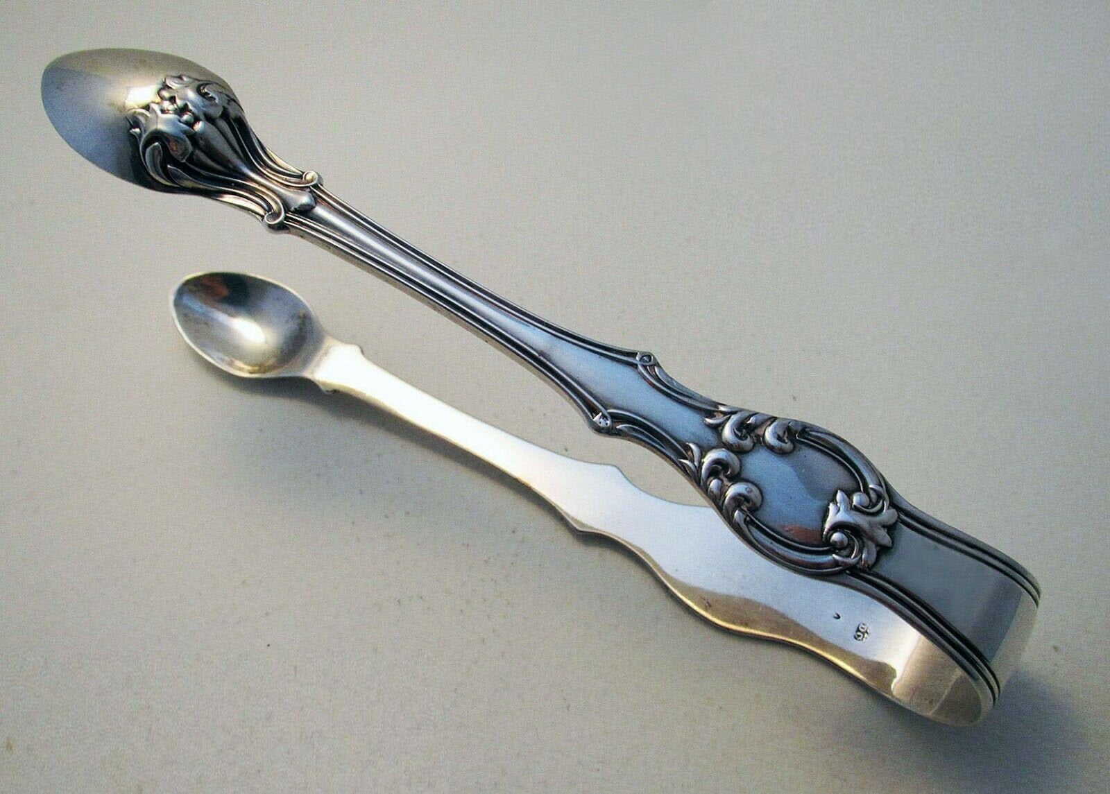 Rare 'Victoria' Pattern Victorian Antique Solid Sterling Silver Sugar Tongs Nips. Thread / Scroll. English Hallmarked 1840 (1 of 6) Rare 'Victoria' Pattern Victorian Antique Solid Sterling Silver Sugar Tongs Nips. Thread / Scroll. English Hallmarked 1840 (1 of 6)