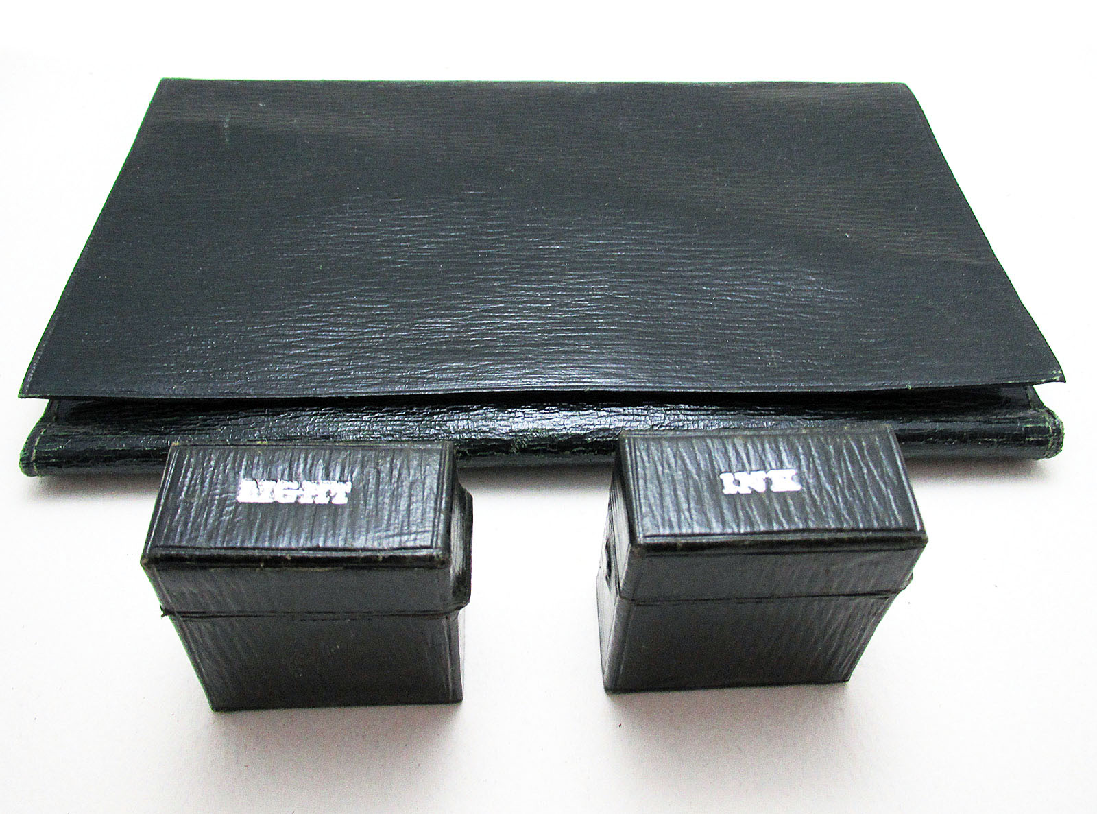 Vintage Travelling Inkwell Ink Pot Vesta Match Case Box Ink / Light, Writing Notepad Stamp Folder Set. Made in Usa C.1910 (1 of 1) Vintage Travelling Inkwell Ink Pot Vesta Match Case Box Ink / Light, Writing Notepad Stamp Folder Set. Made in Usa C.1910 (1 of 1)