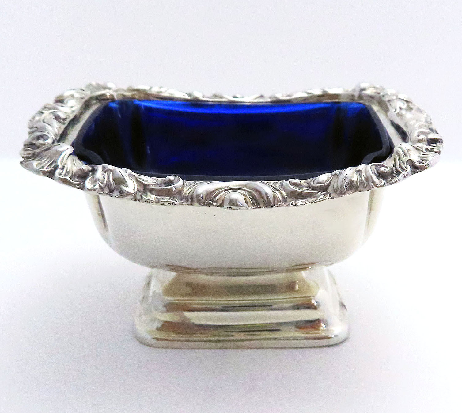 Large Edwardian Solid Sterling Silver & Bristol Blue Glass Liner Salt Cellar Cruet, Antique 1903, English Birmingham Hallmarked. (1 of 1) Large Edwardian Solid Sterling Silver & Bristol Blue Glass Liner Salt Cellar Cruet, Antique 1903, English Birmingham Hallmarked. (1 of 1)