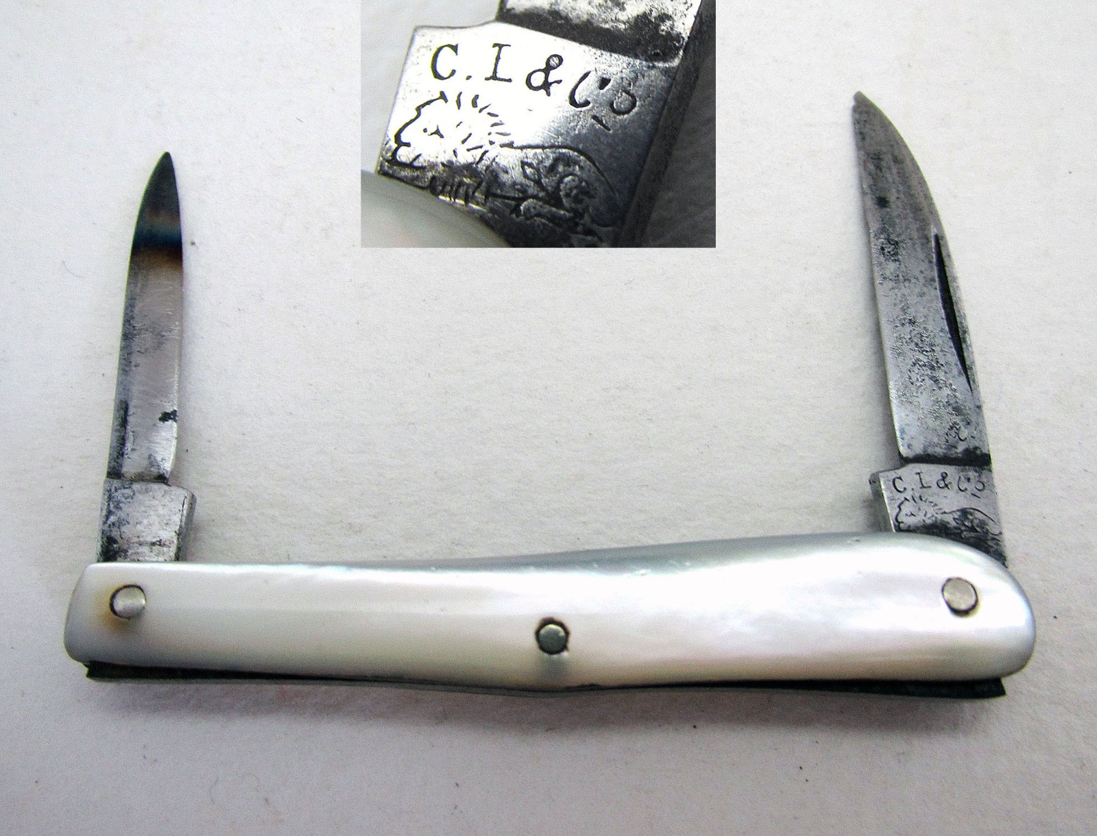 Miniature Antique Mother of Pearl Mini Pocket Double Bladed Folding Quill Cutter Sharpener Pen Knife (1 of 8) Miniature Antique Mother of Pearl Mini Pocket Double Bladed Folding Quill Cutter Sharpener Pen Knife (1 of 8)