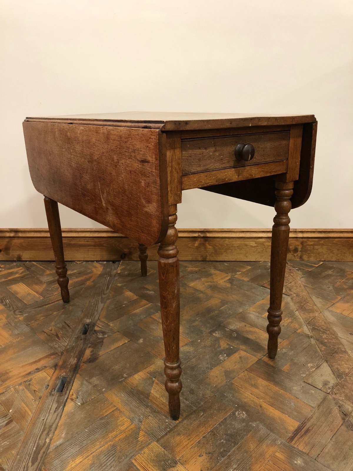 19th Century Oak Pembroke Table on Ring Turned Legs (1 of 1) 19th Century Oak Pembroke Table on Ring Turned Legs (1 of 1)