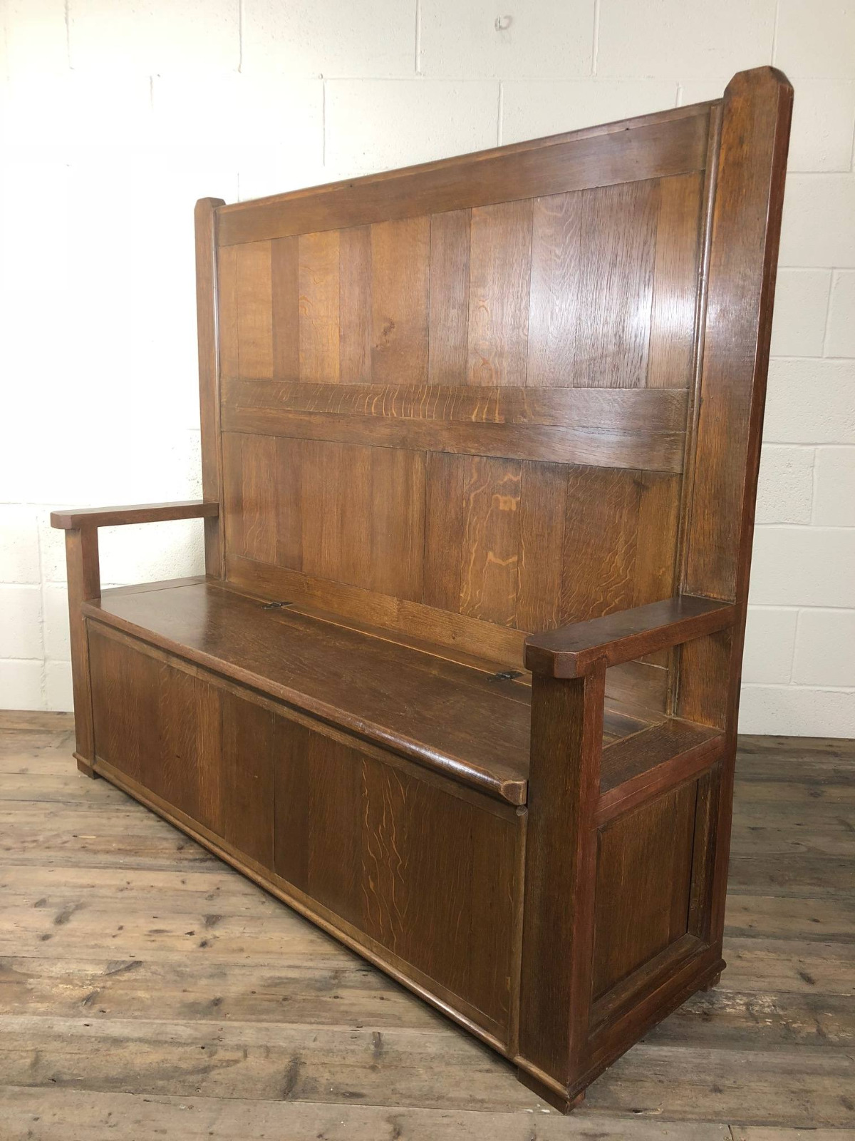 High Back Solid Oak Settle with Under Seat Storage (1 of 1) High Back Solid Oak Settle with Under Seat Storage (1 of 1)