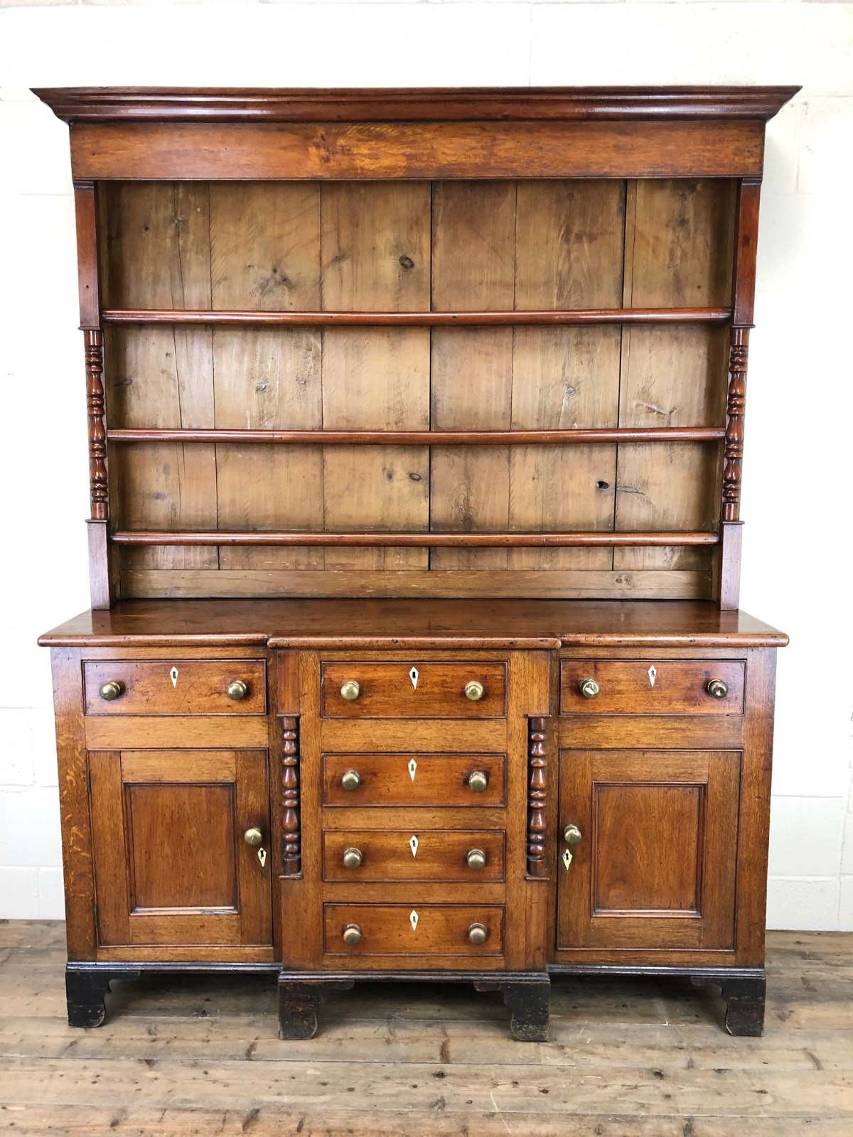 19th Century Welsh Oak Anglesey Dresser (1 of 17) 19th Century Welsh Oak Anglesey Dresser (1 of 17)