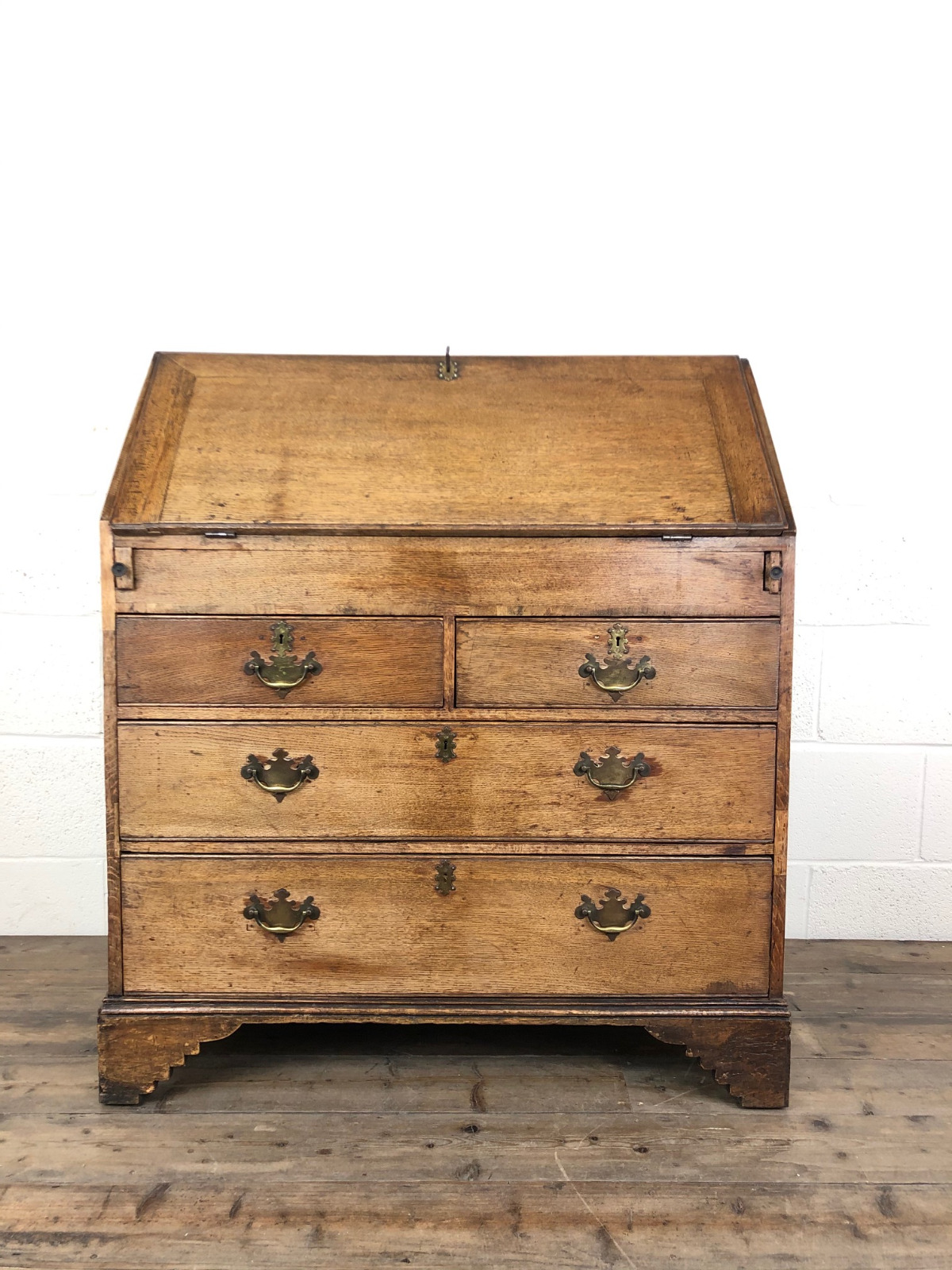 Early 19th Century Pale Oak Bureau (1 of 12) Early 19th Century Pale Oak Bureau (1 of 12)