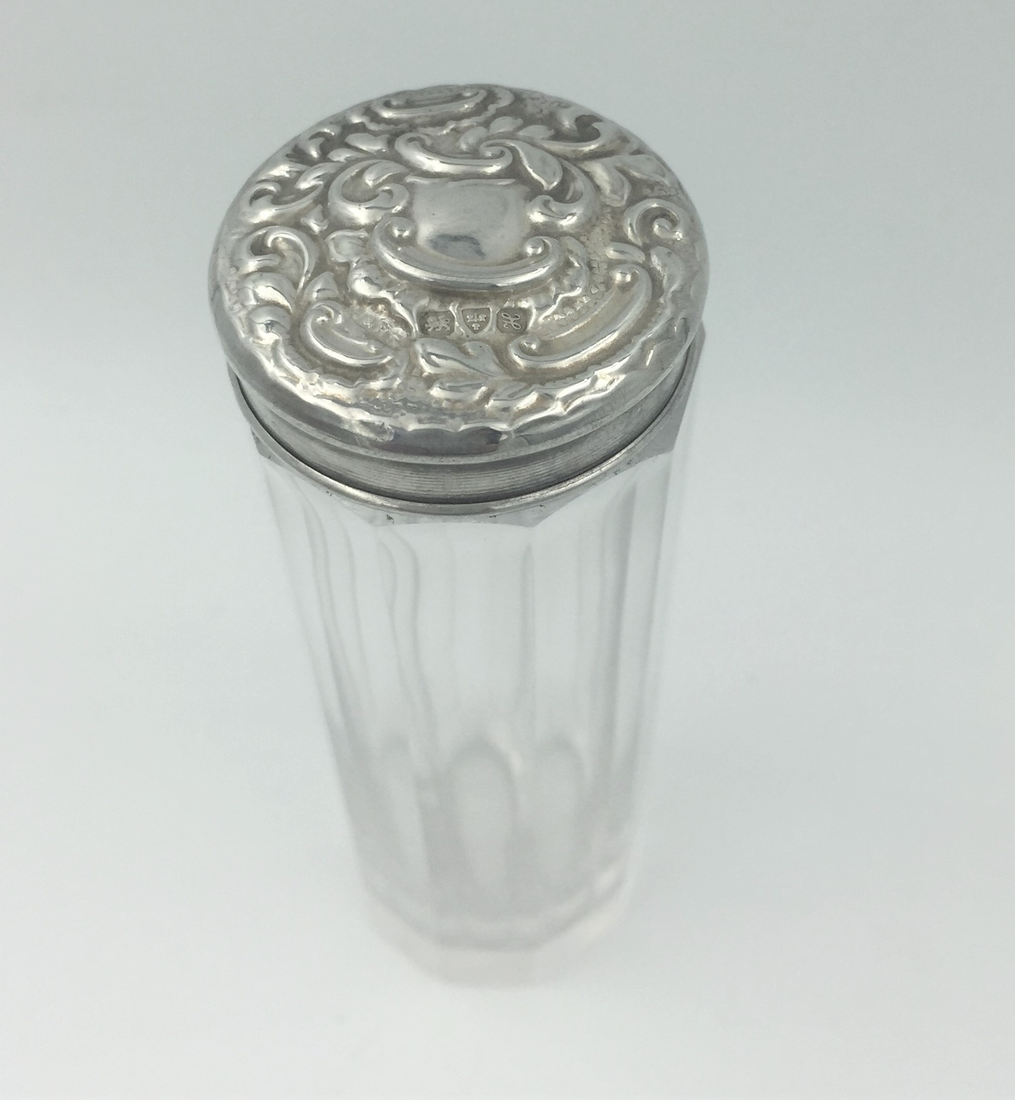 Silver Topped Glass Vanity Dressing Table Jar Chester 1908 J & R Griffin (1 of 6) Silver Topped Glass Vanity Dressing Table Jar Chester 1908 J & R Griffin (1 of 6)