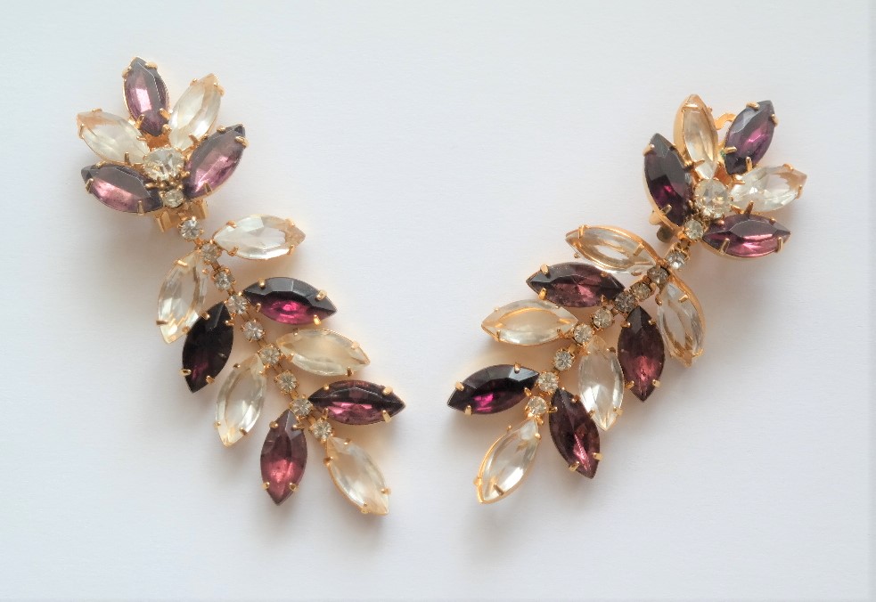 Stunning Pair of Vintage Gilt Sparkling Gem Set Chandelier Earrings - Boxed Gift (1 of 6)