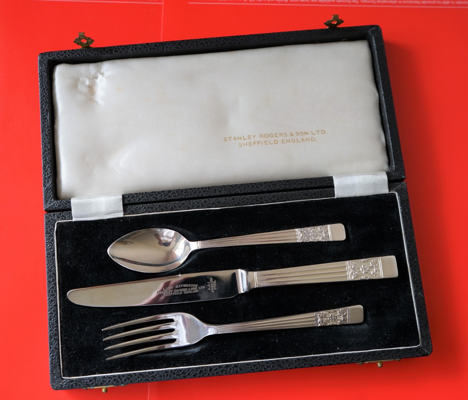 Christening Silver Plated Boxed Set - Collectable c.1950 (1 of 9)