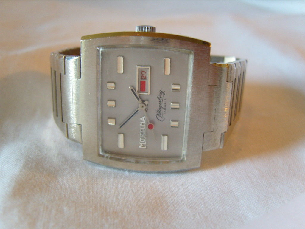 Wrist Watch Vintage 1970 Mortima Mayerling 17 Jewel Grey Dial Large Chrome Case (1 of 1)