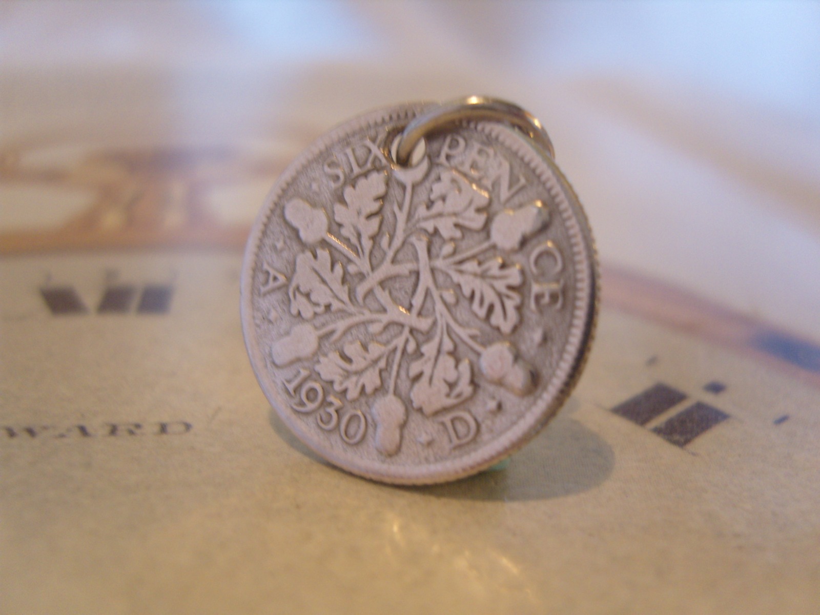 Vintage Pocket Watch Chain Fob 1930 Lucky Silver Sixpence 6D Coin Fob (1 of 6)