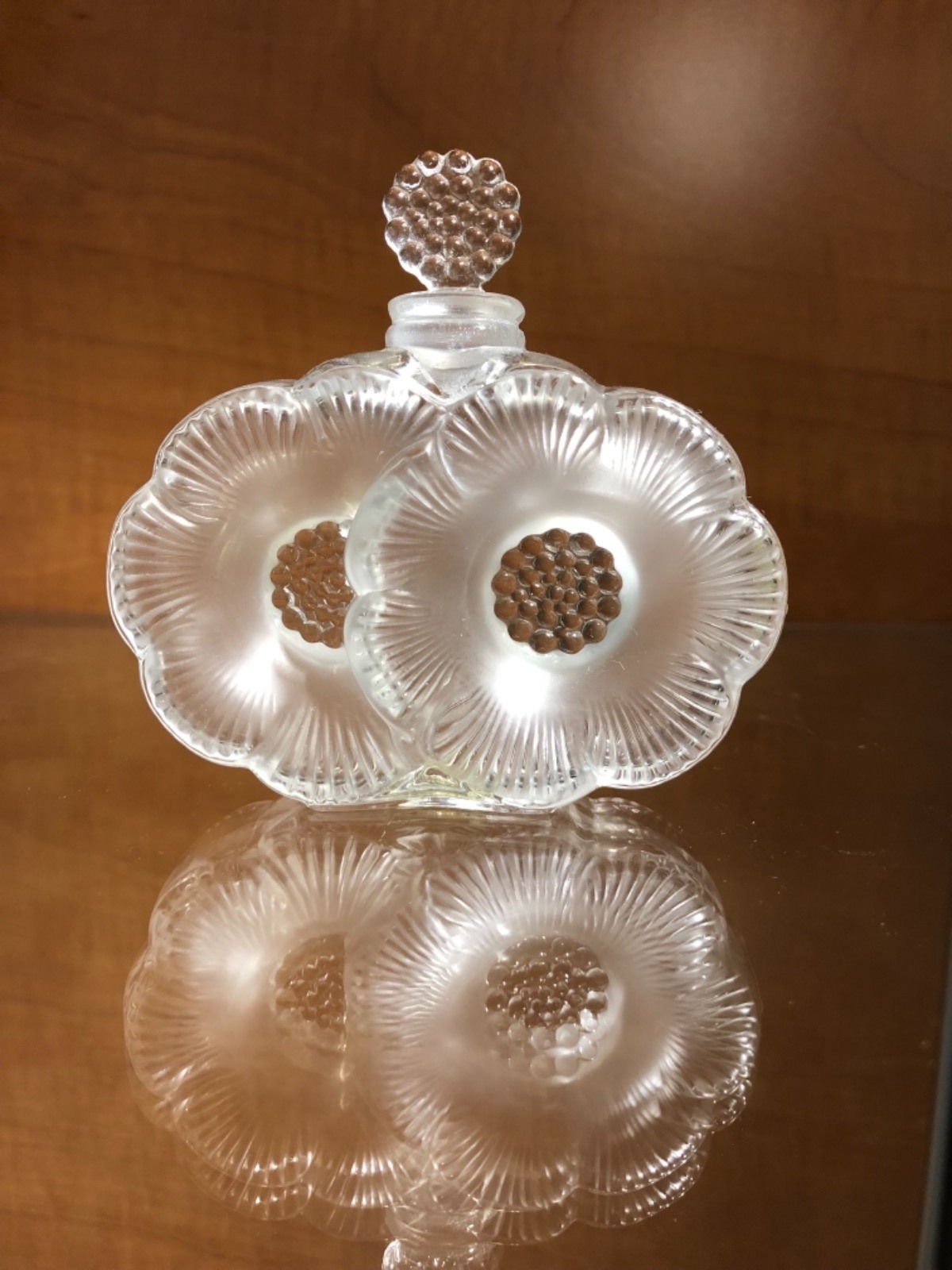 Lalique 'Deux Fleur' (Two Flowers) Scent Bottle (1 of 6) Lalique 'Deux Fleur' (Two Flowers) Scent Bottle (1 of 6)