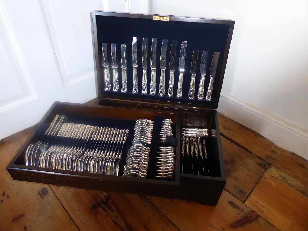 12 Place Setting Canteen of Cutlery LA202905