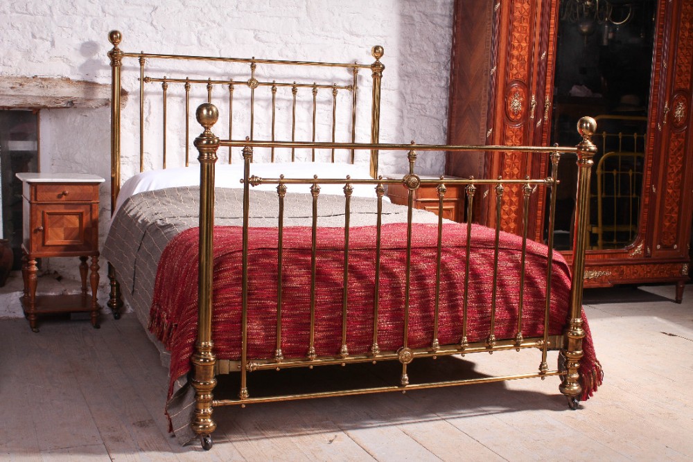 Extra Wide Original All Brass Bedstead c.1900 (1 of 1) Extra Wide Original All Brass Bedstead c.1900 (1 of 1)