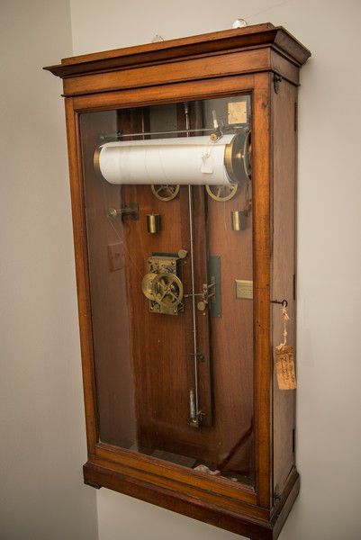 Extremely Rare Redier Barograph by Lund & Blockley, Pall Mall, England (1 of 4)