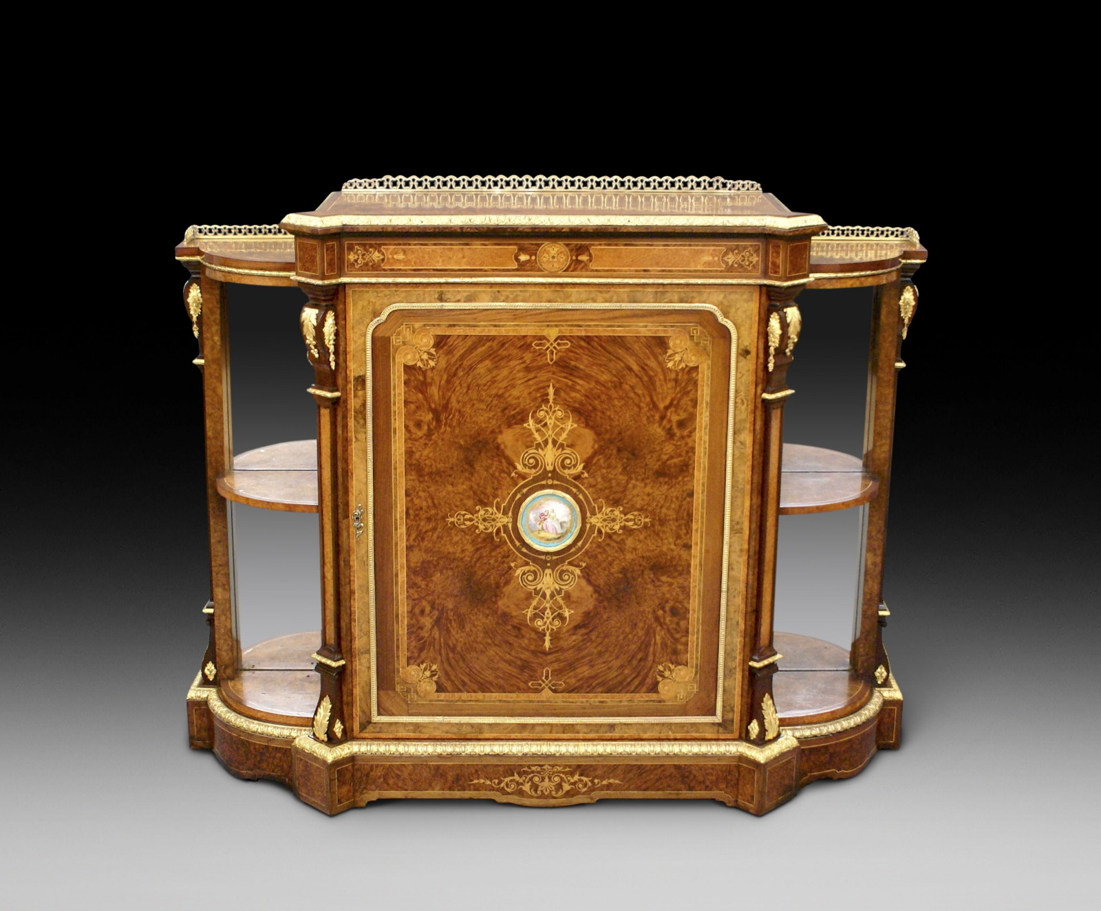 Exhibition Quality Credenza c.1860 (1 of 7) Exhibition Quality Credenza c.1860 (1 of 7)