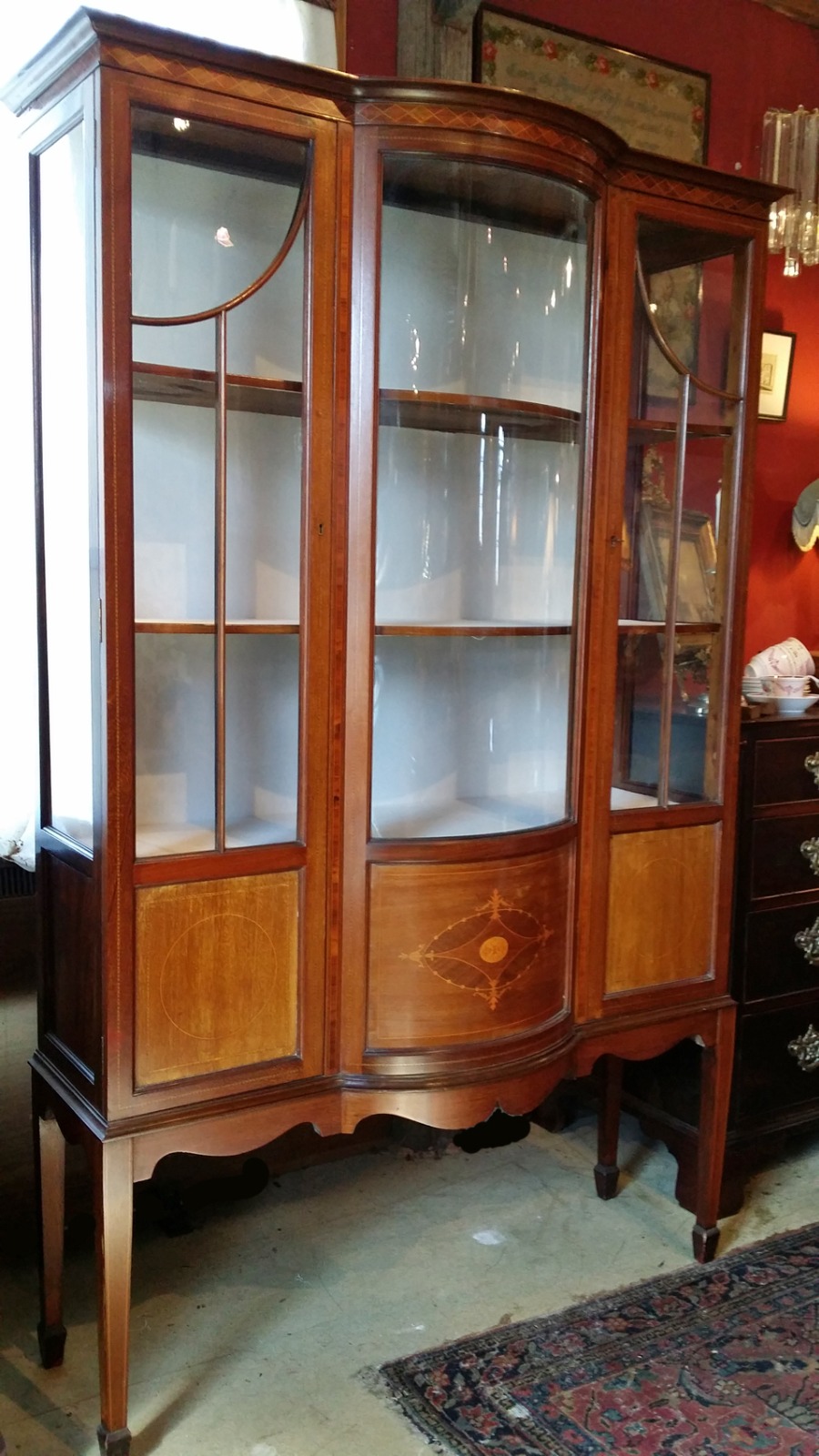Bow Fronted Edwardian Display Cabinet (1 of 6) Bow Fronted Edwardian Display Cabinet (1 of 6)