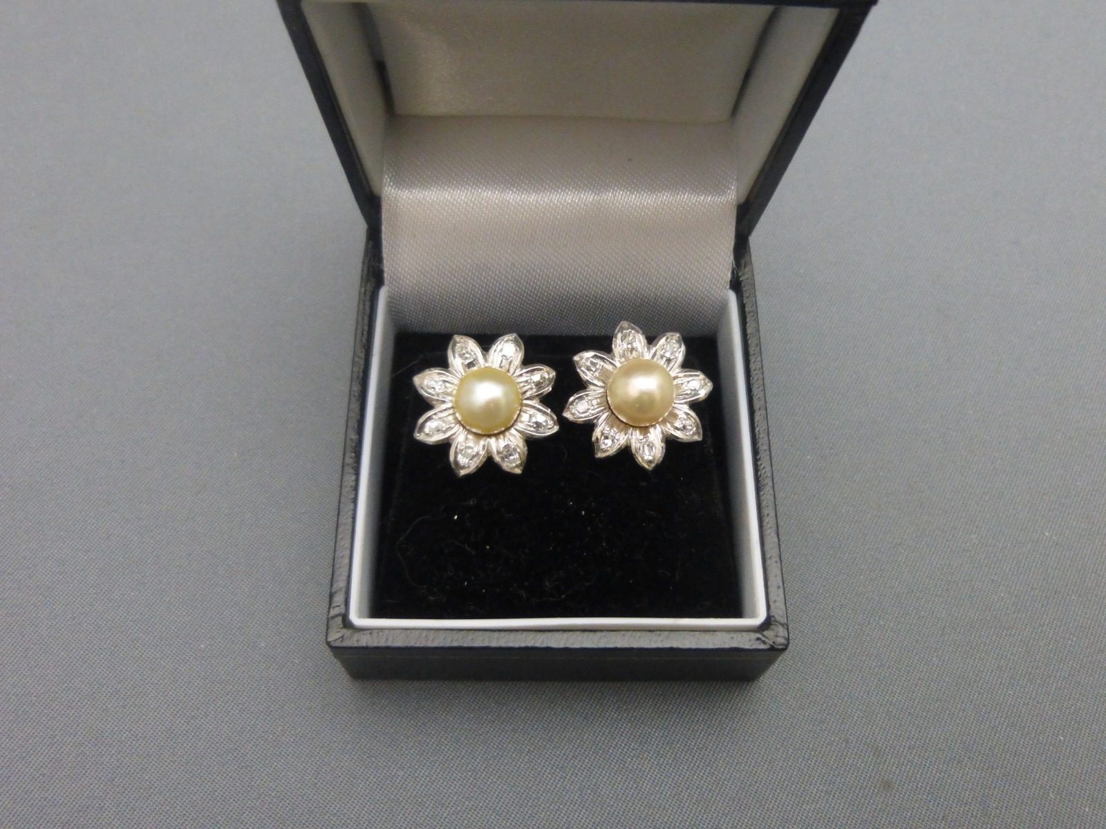 Pair of 18ct Gold, Diamond & Cultured Pearl Earrings (1 of 5)