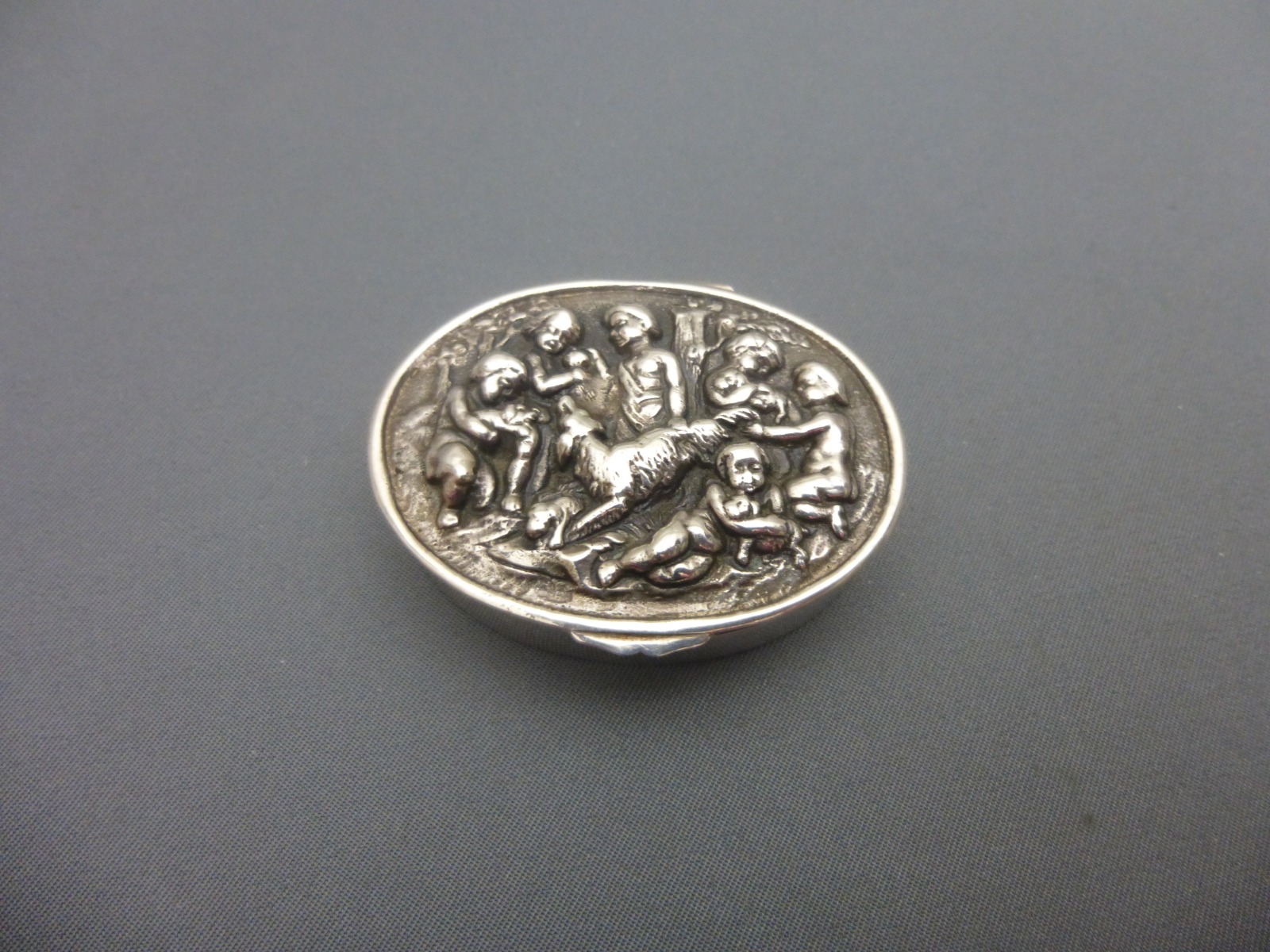 Spanish Silver Pill Box c.1930 (1 of 5)