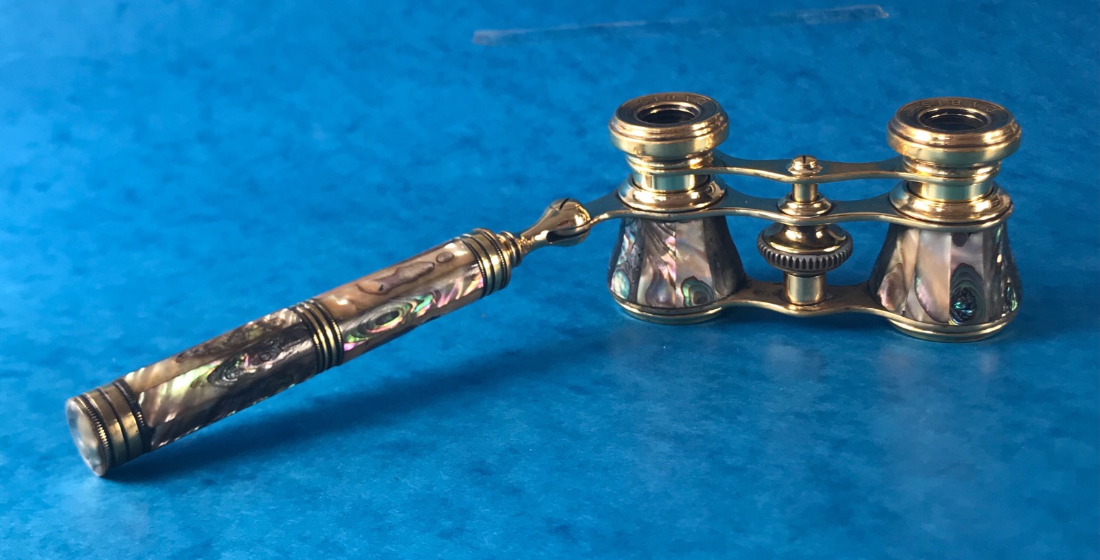 Victorian 1870 Abalone , Mother of Pearl and Brass Lorgnettes (1 of 1) Victorian 1870 Abalone , Mother of Pearl and Brass Lorgnettes (1 of 1)