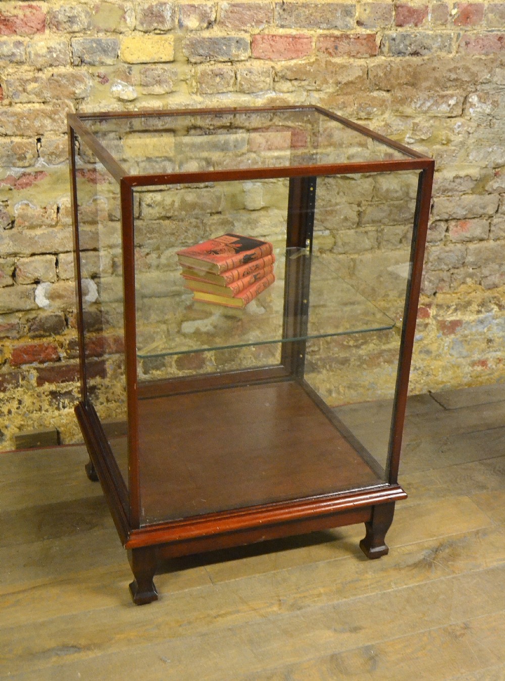 Rare 1920s Mahogany Shop Display Counter (1 of 1) Rare 1920s Mahogany Shop Display Counter (1 of 1)