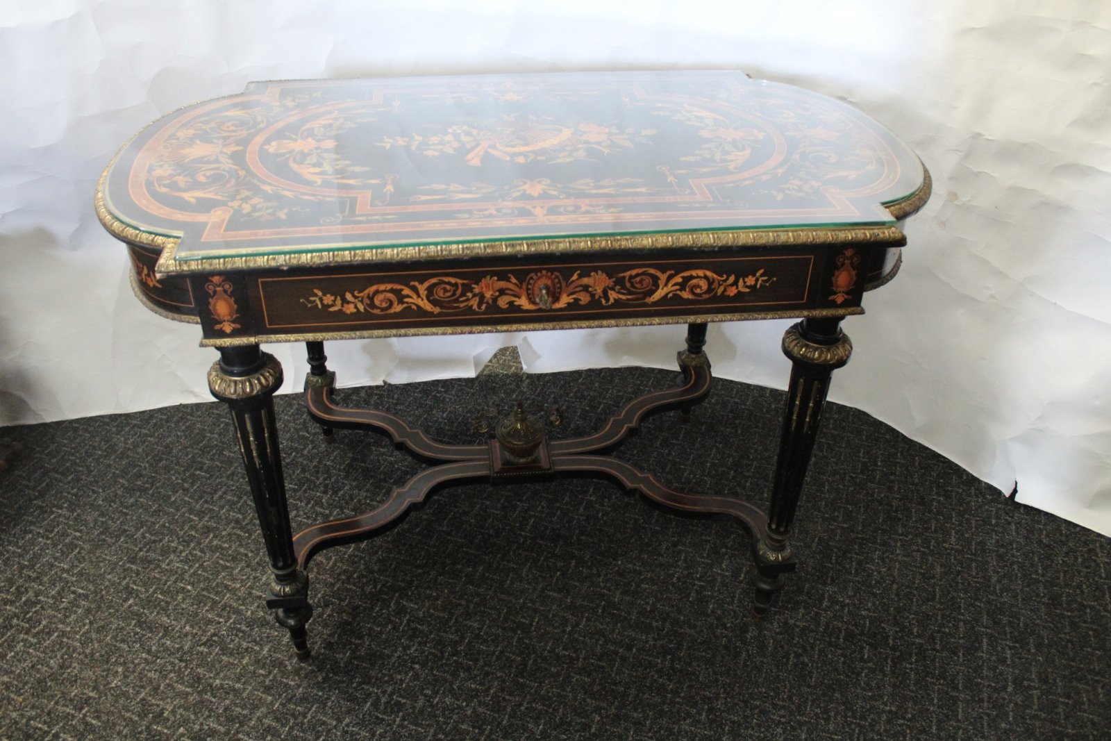Centre Table c.1890 (1 of 10)