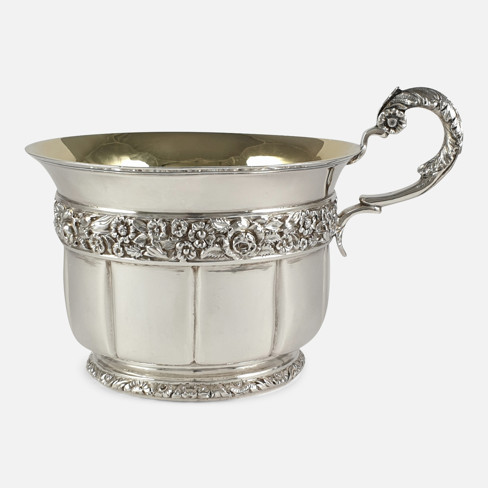 George IV Sterling Silver Gilt Christening Cup, London, 1828 (1 of 15) George IV Sterling Silver Gilt Christening Cup, London, 1828 (1 of 15)
