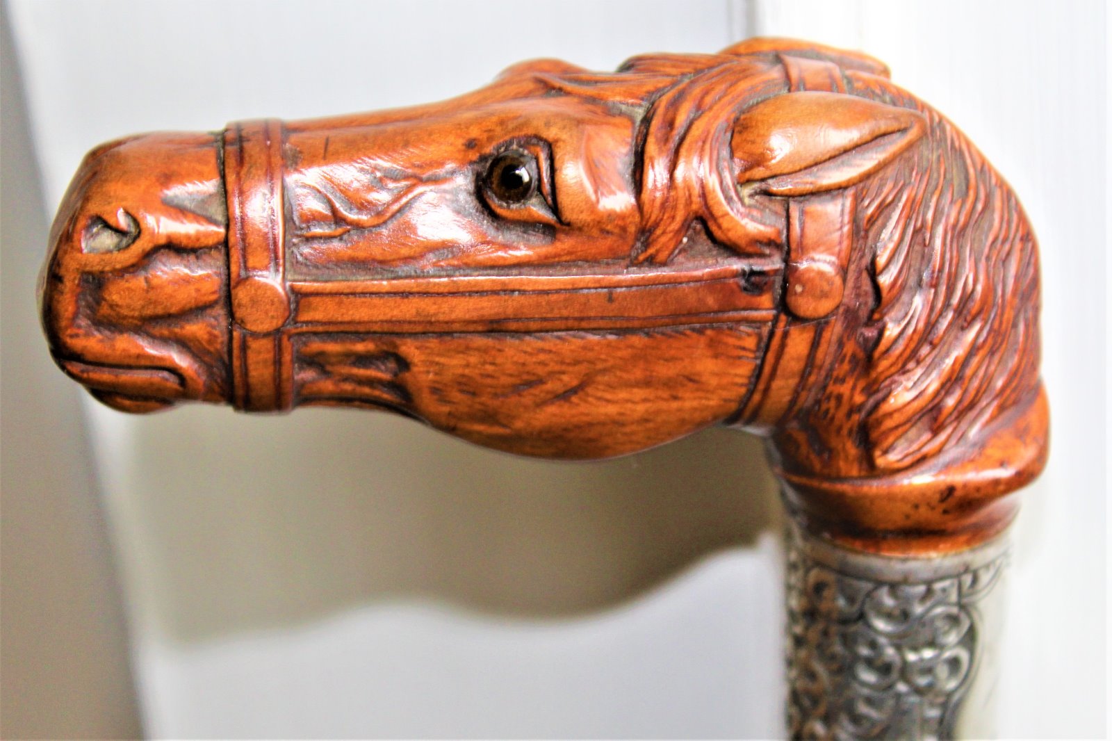 Very Finely Carved & Detailed Wood Horses Head Walking Stick English C