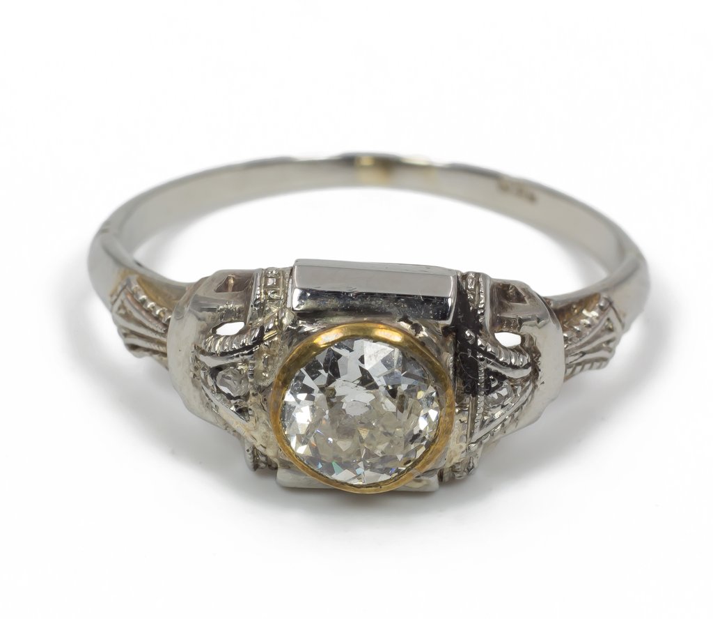 1930s Gold and Diamond Solitaire Ring (1 of 3) 1930s Gold and Diamond Solitaire Ring (1 of 3)