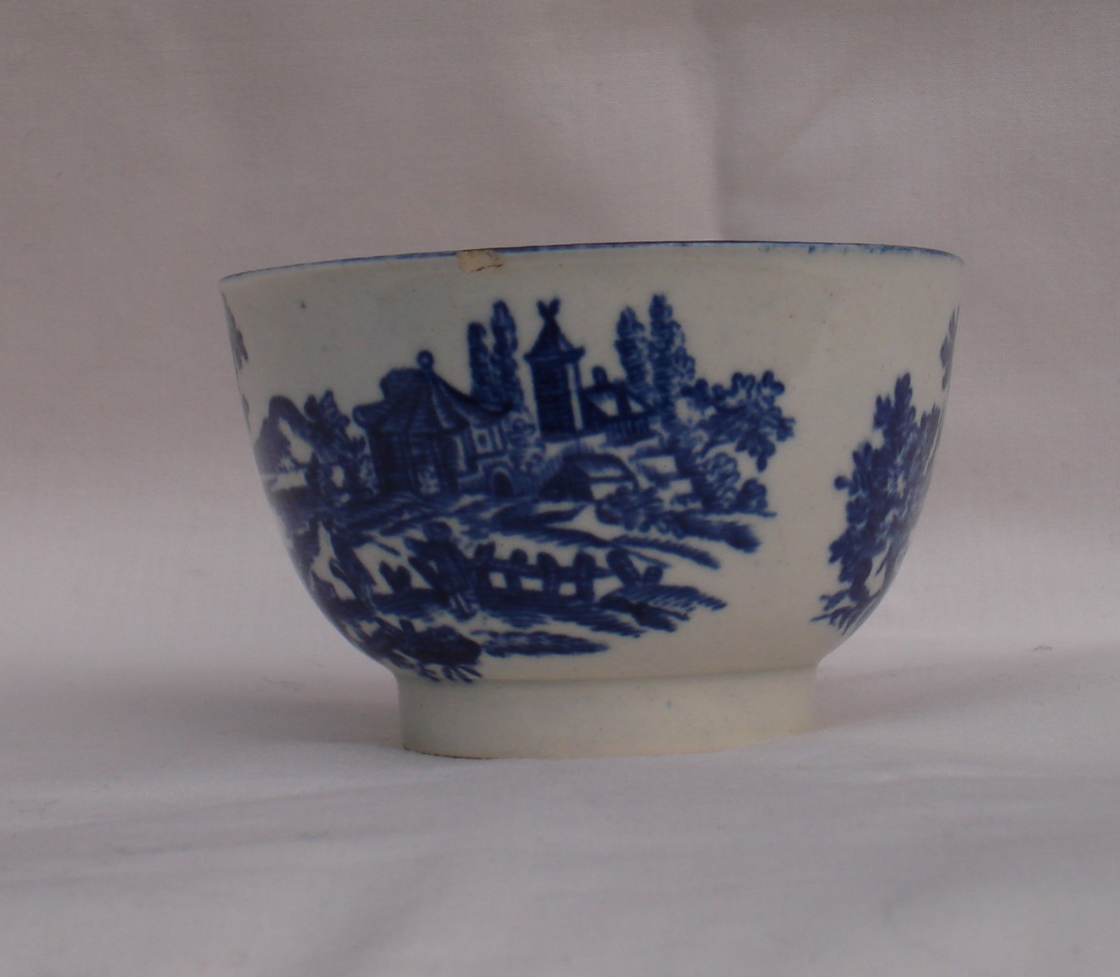 Caughley Tea Bowl & Saucer (1 of 2)