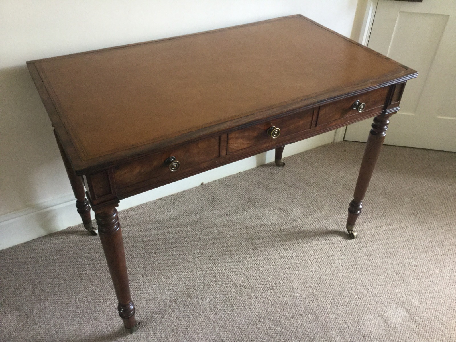 Gillows of Lancaster Early 19th Century Leather Top Writing Table (1 of 3)